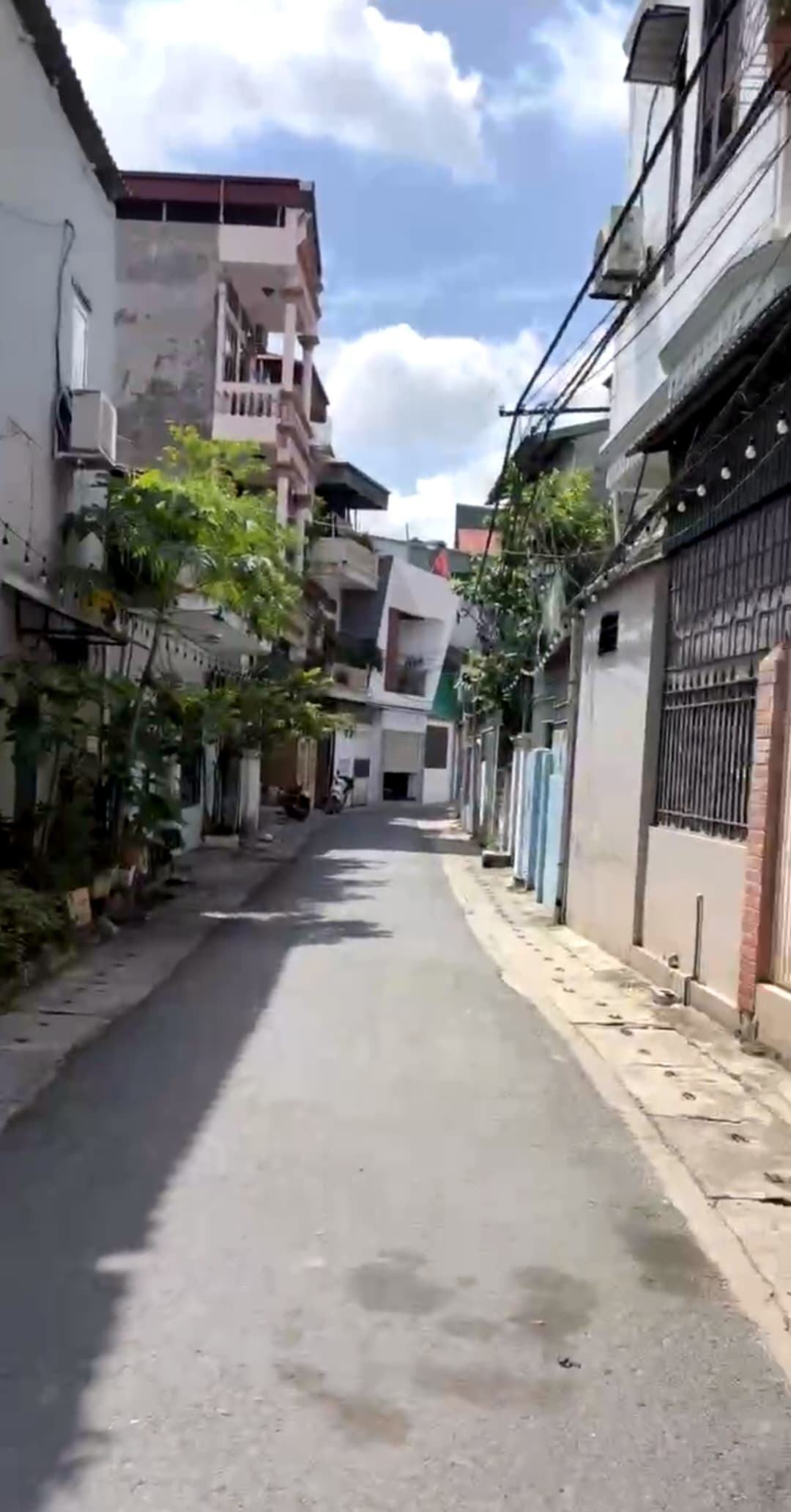 Nhà đất mặt phố Hòa Bình, Hòa Bình - 176m² giá 3.8 tỷ