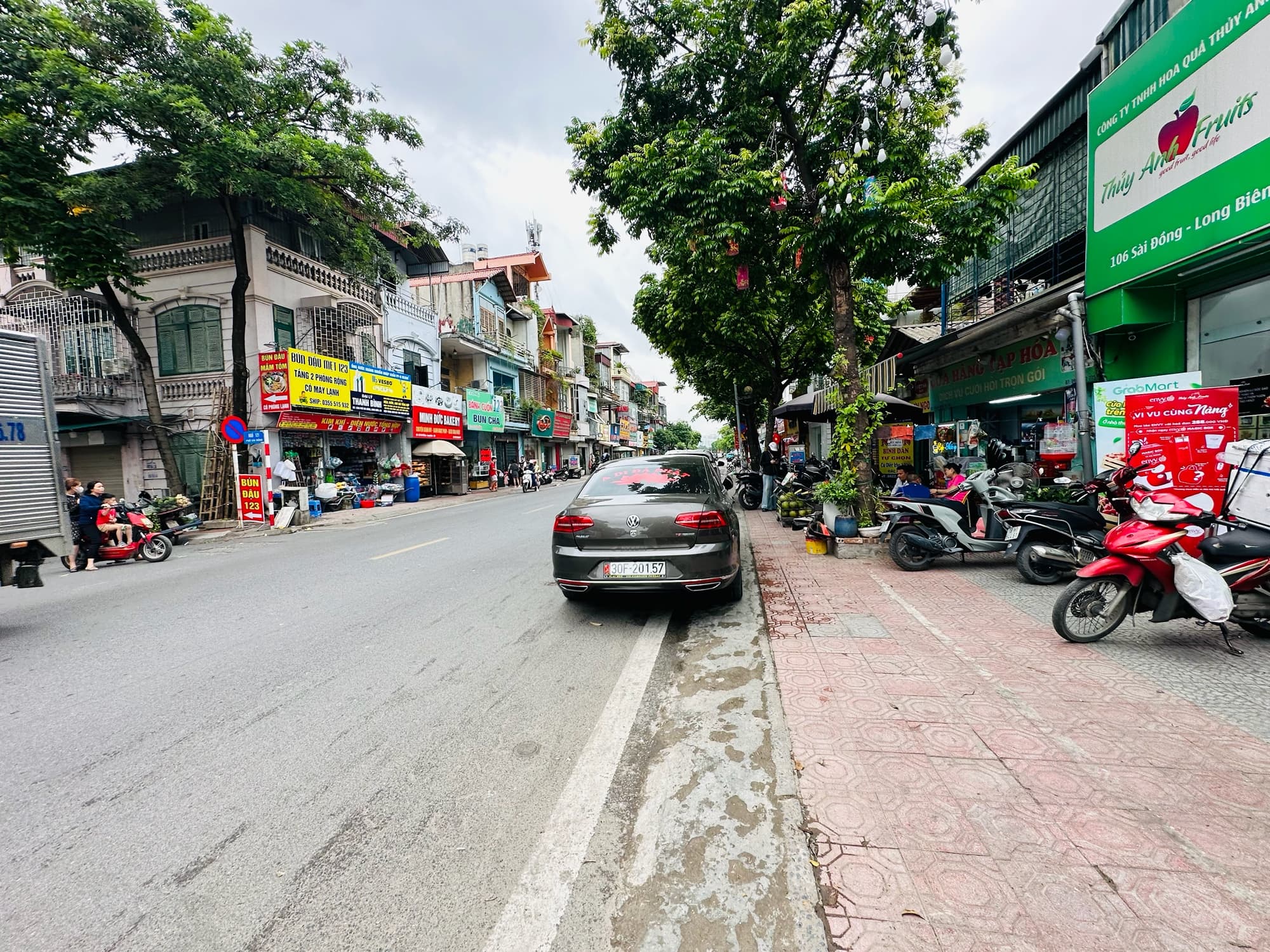 Nhà đất mặt phố, Long Biên, Hà Nội - 85m² giá 35.6 tỷ
