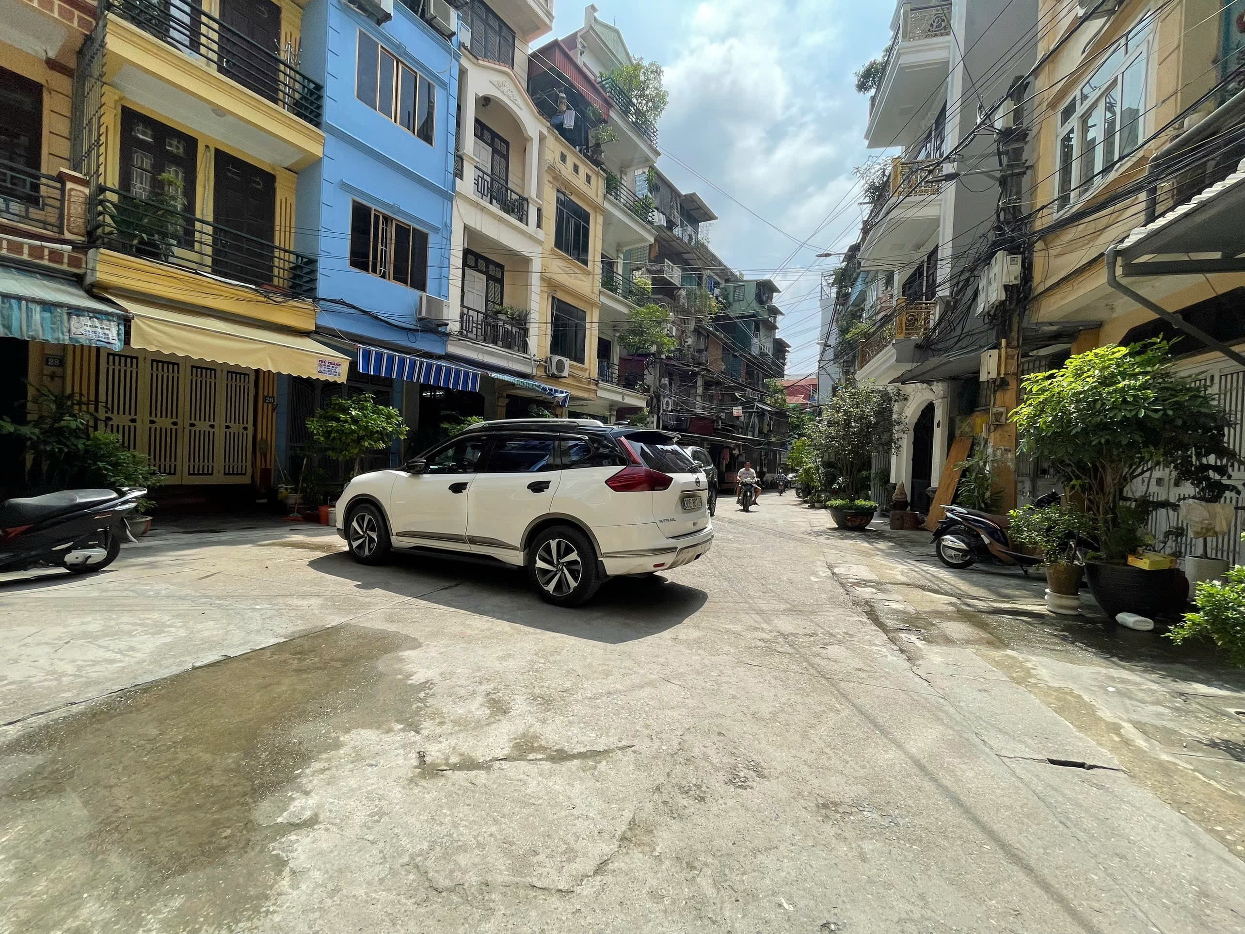 Nhà đất mặt phố, Ba Đình, Hà Nội - 39m² giá 15.9 tỷ