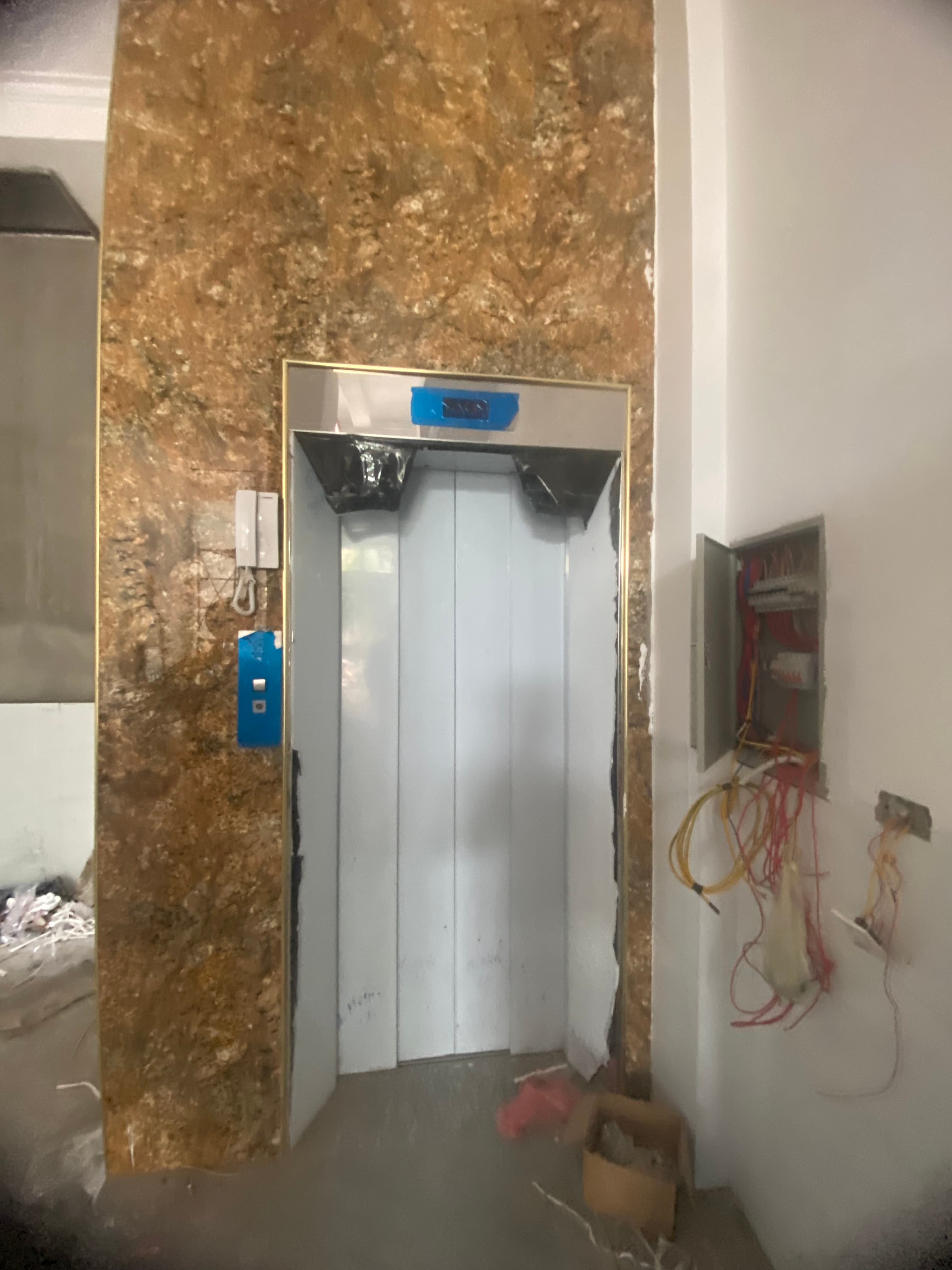 Nhà đất mặt phố, Thanh Trì, Hà Nội - 73m² giá 31 tỷ