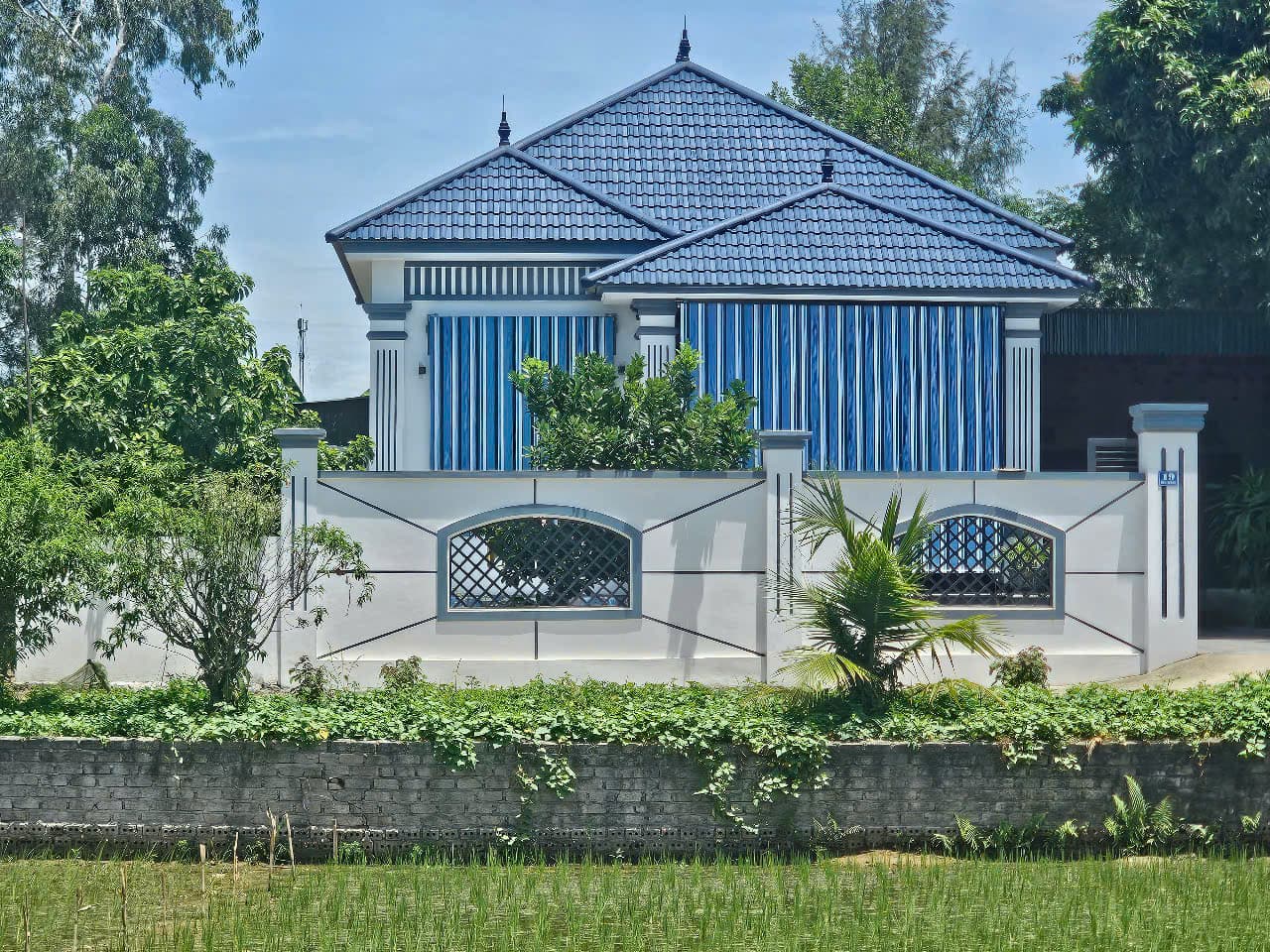 Nhà đất mặt phố Sầm Sơn, Thanh Hóa - 233.7m² giá 1.295 tỷ