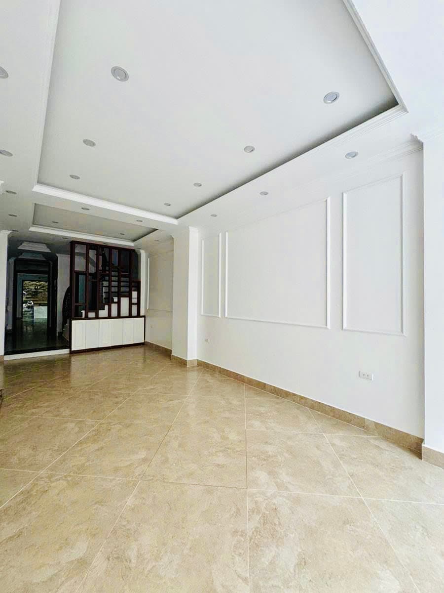 Nhà đất mặt phố, Hoàng Mai, Hà Nội - 79m² giá 25.5 tỷ