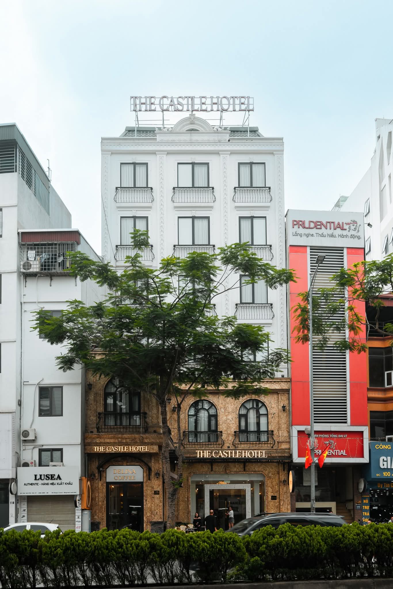 Nhà đất mặt phố, Long Biên, Hà Nội - 320m² giá 270 tỷ