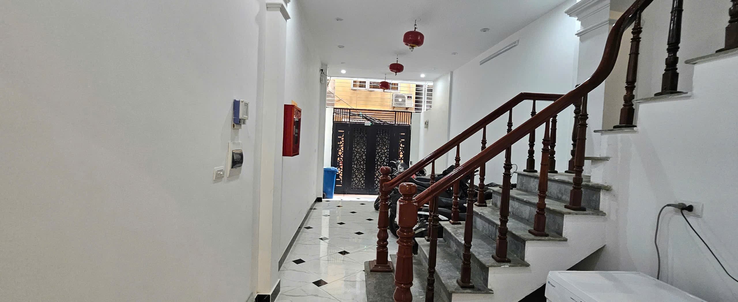Nhà đất mặt phố, Cầu Giấy, Hà Nội - 46m² giá 13.5 tỷ