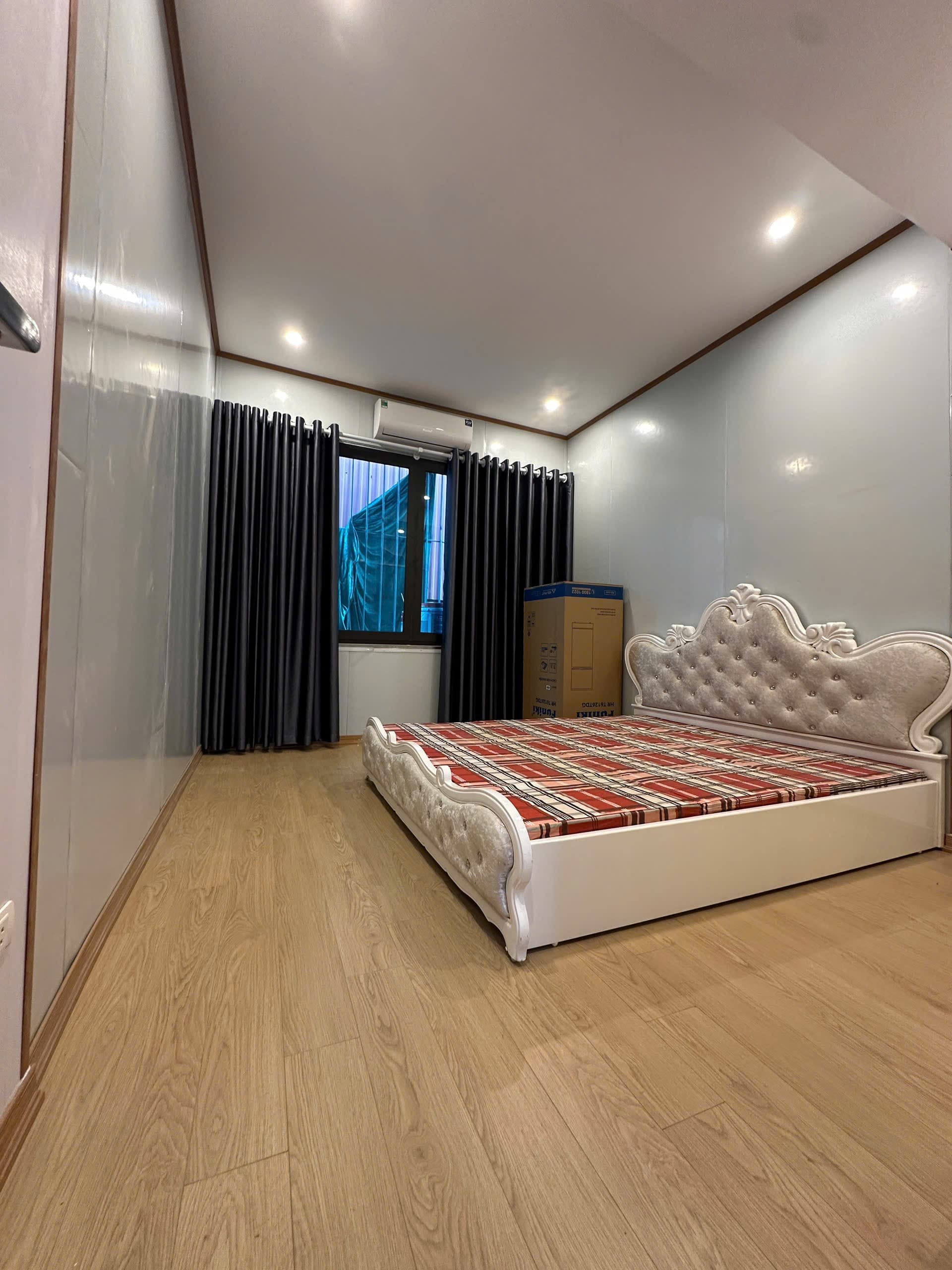 Căn hộ mặt phố, Đống Đa, Hà Nội - 23m² giá 3.5 tỷ