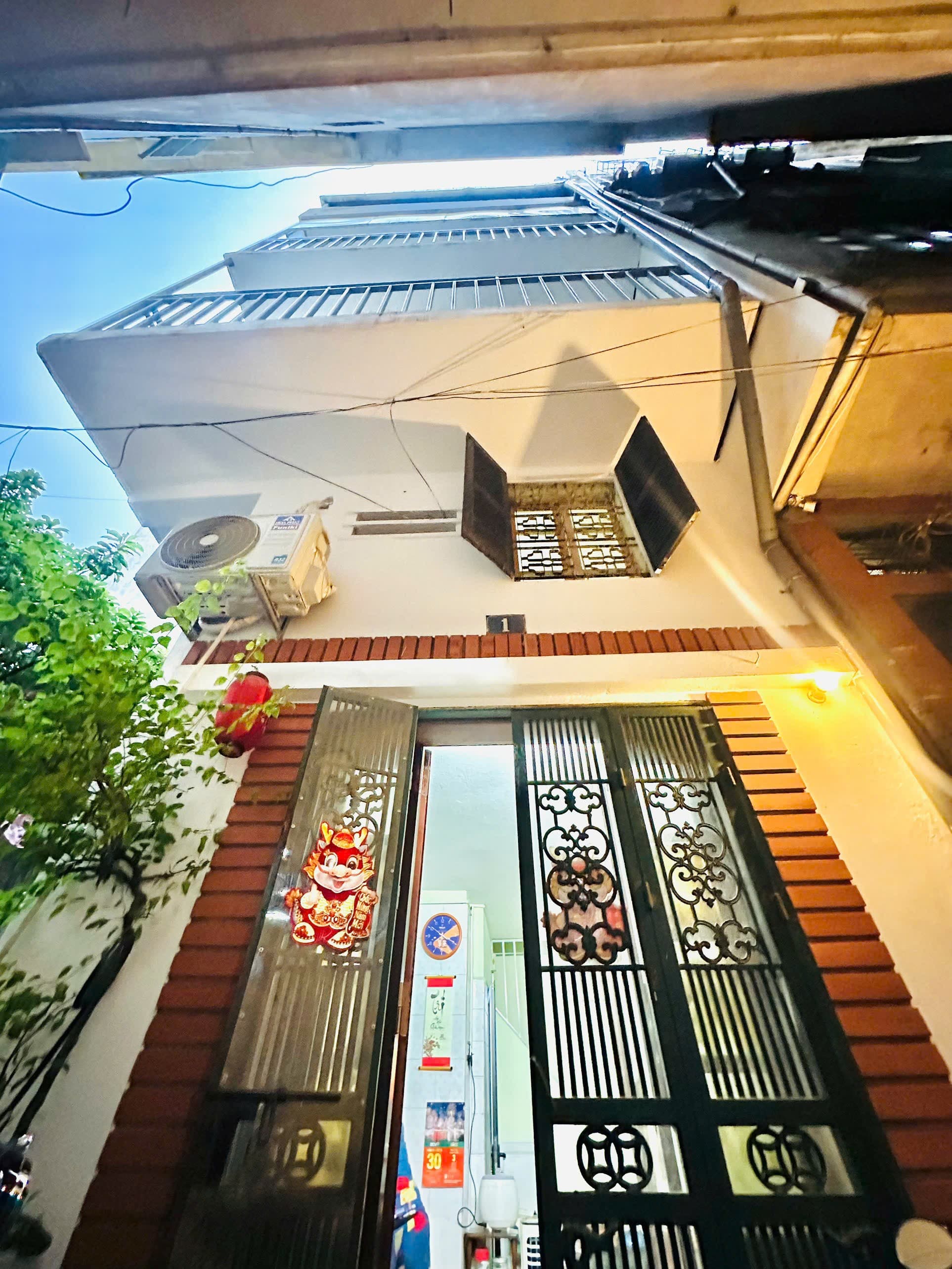 Nhà đất mặt phố, Ba Đình, Hà Nội - 16.5m² giá 6.4 tỷ
