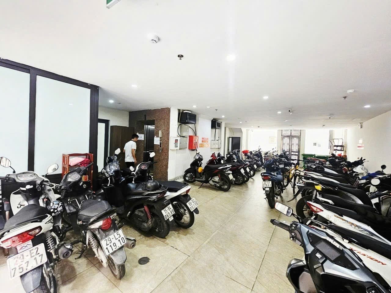Nhà đất mặt phố, Cầu Giấy, Hà Nội - 85m² giá 39 tỷ