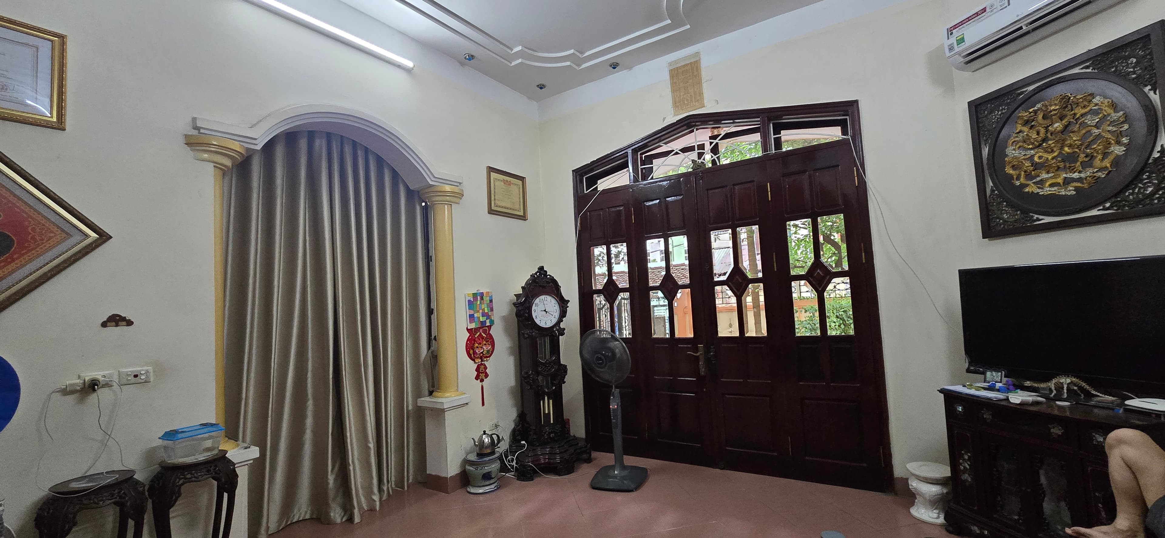 Nhà đất mặt phố, Cầu Giấy, Hà Nội - 154m² giá 38.9 tỷ