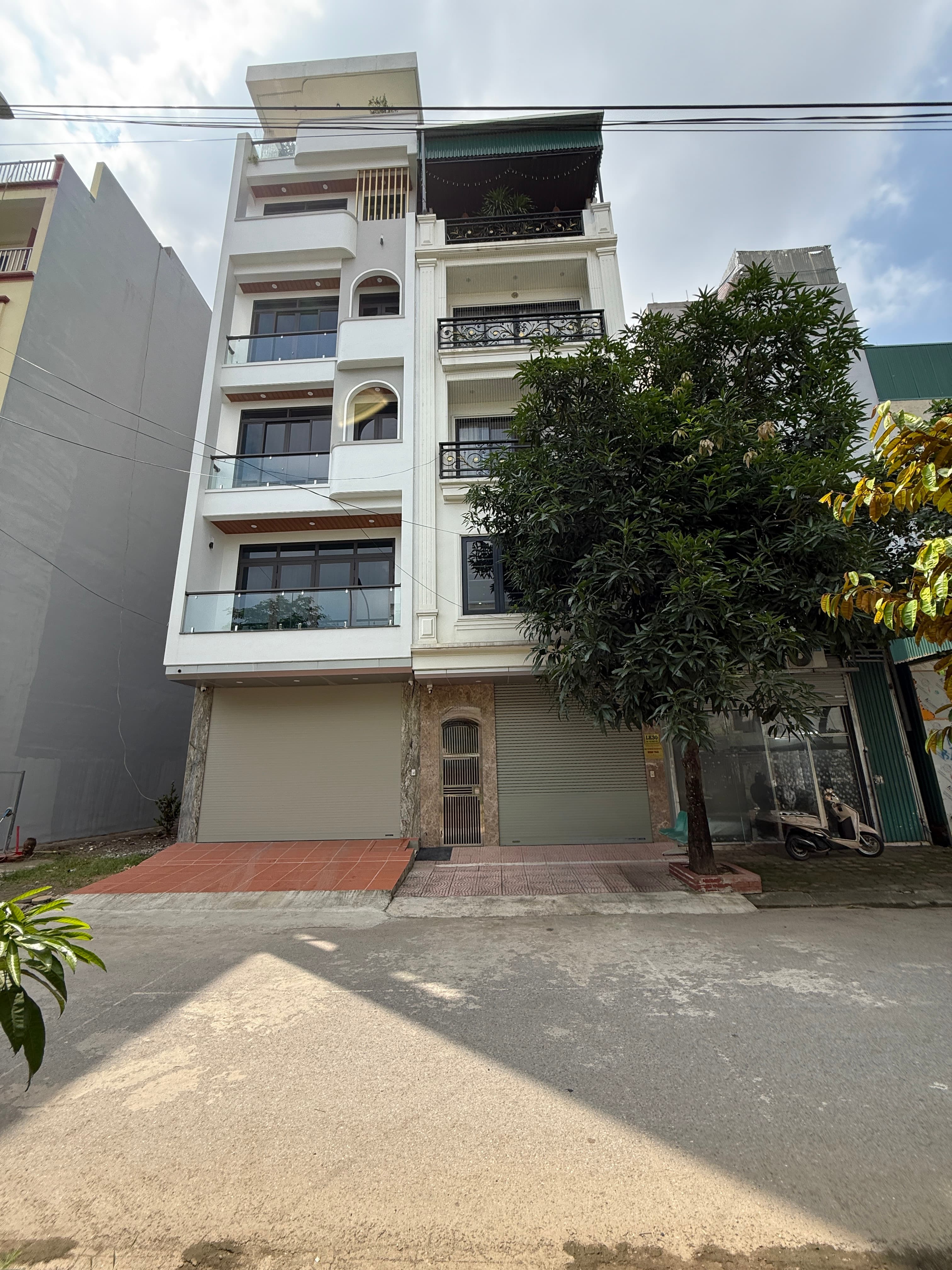 Nhà đất mặt phố Hà Đông, Hà Nội - 5, m² giá 20.5 tỷ