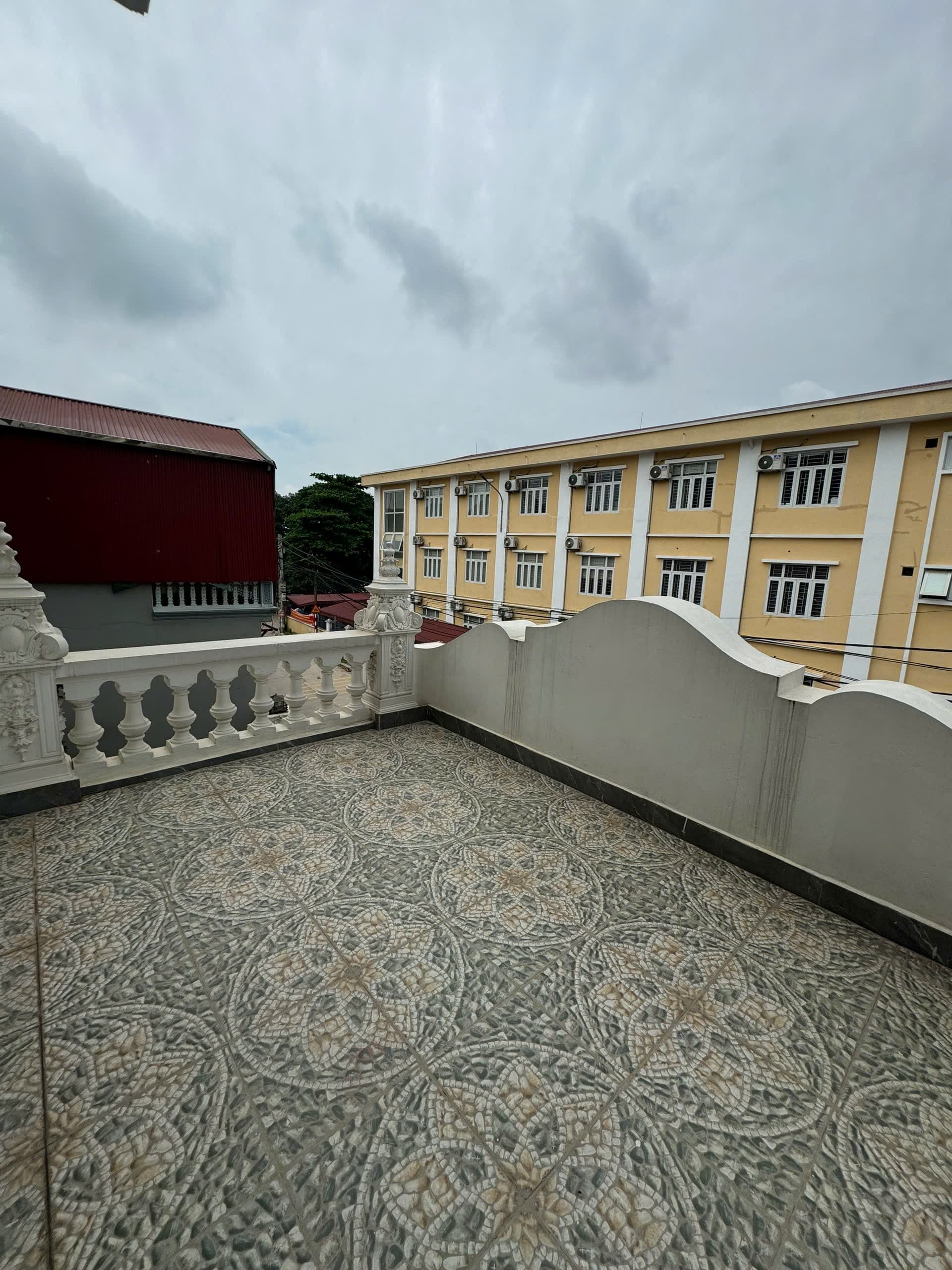 Nhà đất mặt phố, Thanh Trì, Hà Nội - 189.8m² giá 17.6 tỷ