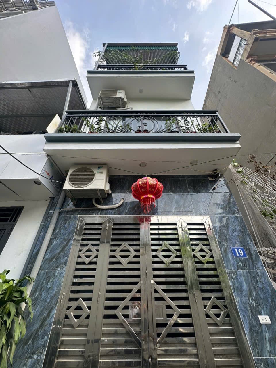 Nhà đất mặt phố, Hoàng Mai, Hà Nội - 37m² giá 4.5 tỷ