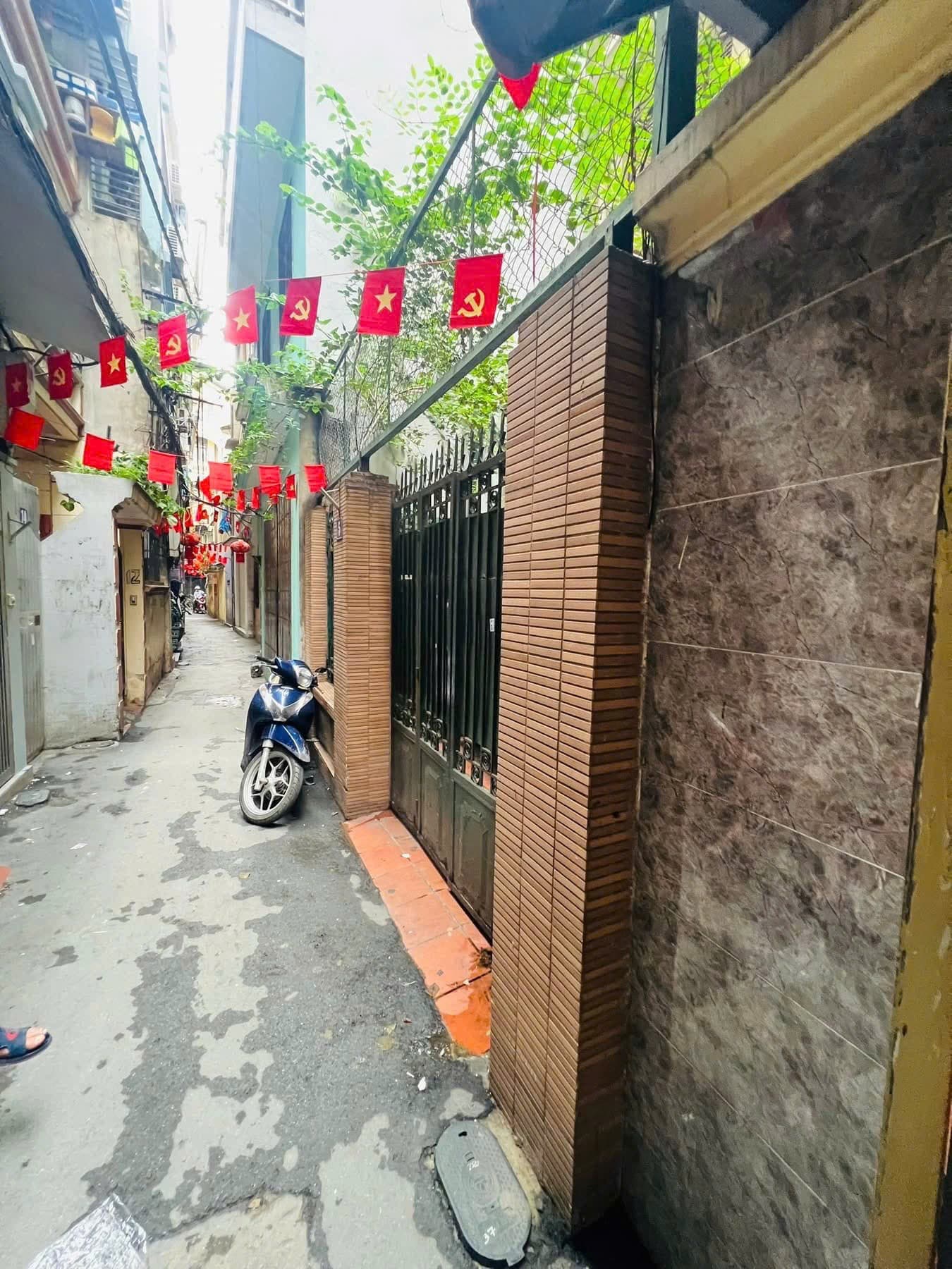 Nhà đất mặt phố, Đống Đa, Hà Nội - 78m² giá 18.6 tỷ