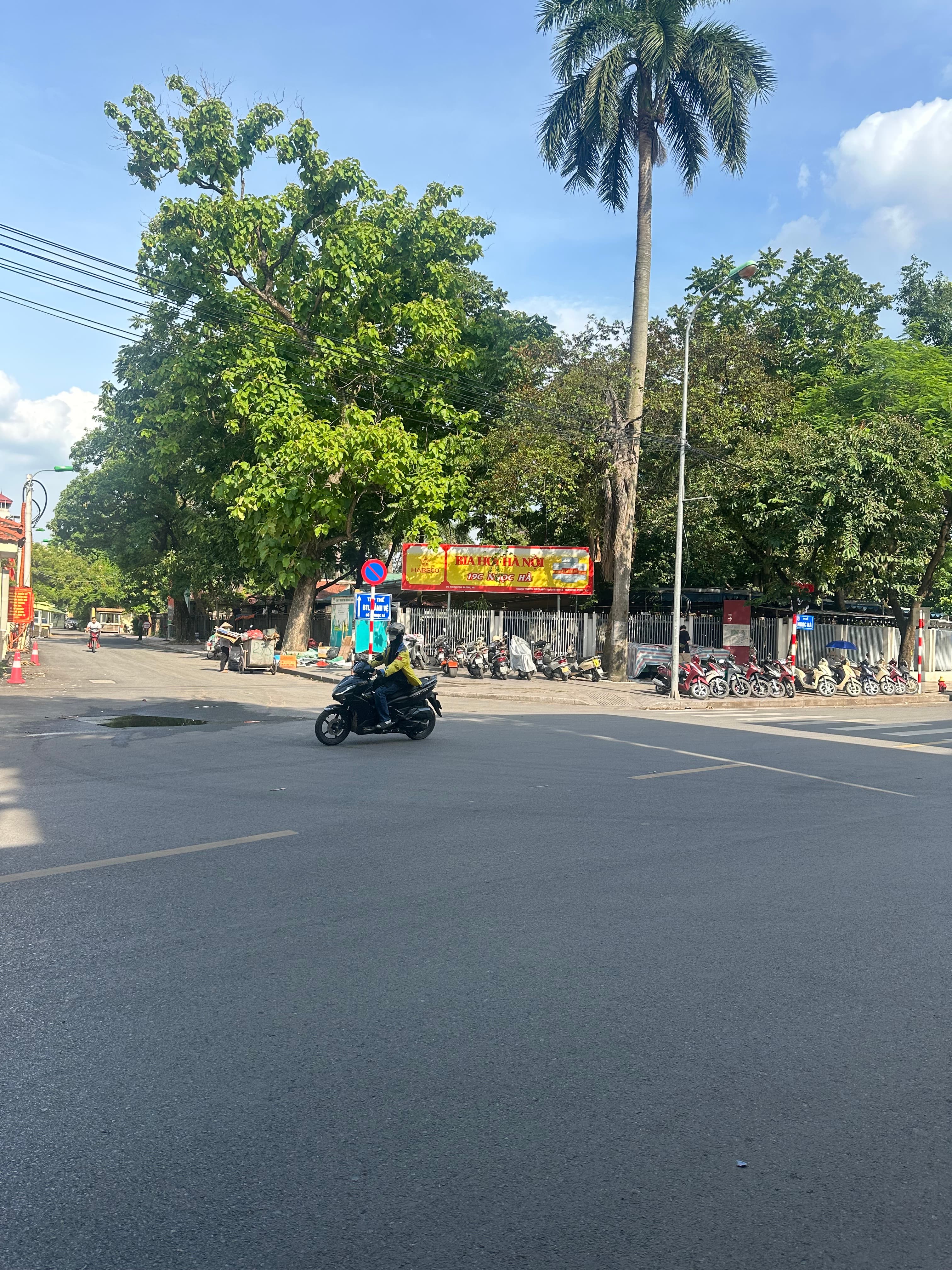 Nhà đất mặt phố, Ba Đình, Hà Nội - 18m² giá 9.35 tỷ