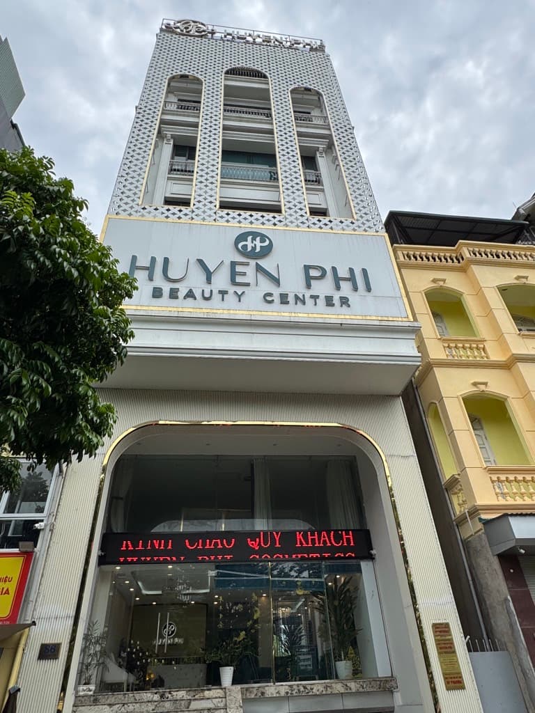 Nhà đất mặt phố, Cầu Giấy, Hà Nội - 120m² giá 95 tỷ