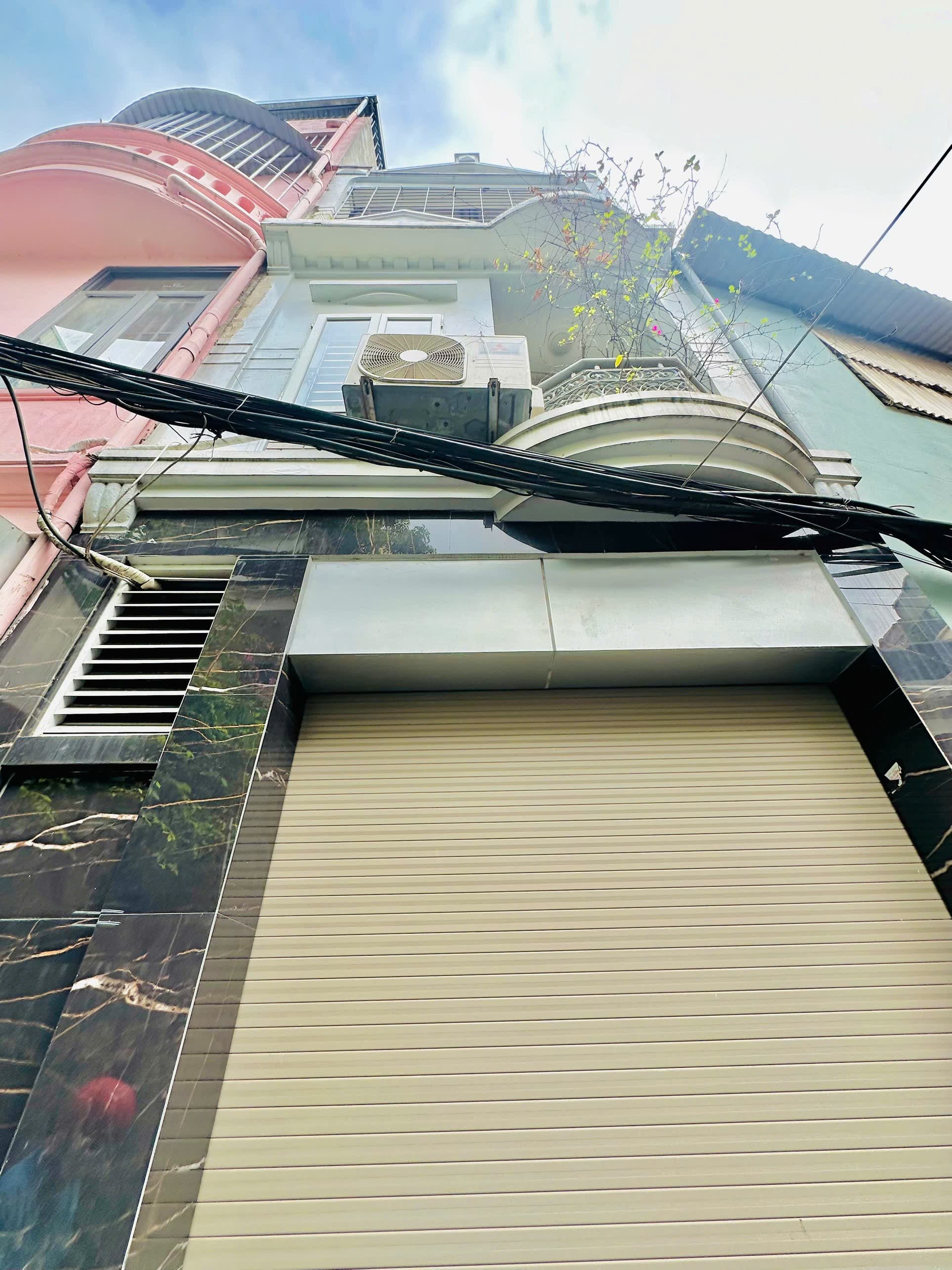 Nhà đất mặt phố, Ba Đình, Hà Nội - 35.6m² giá 8.74 tỷ