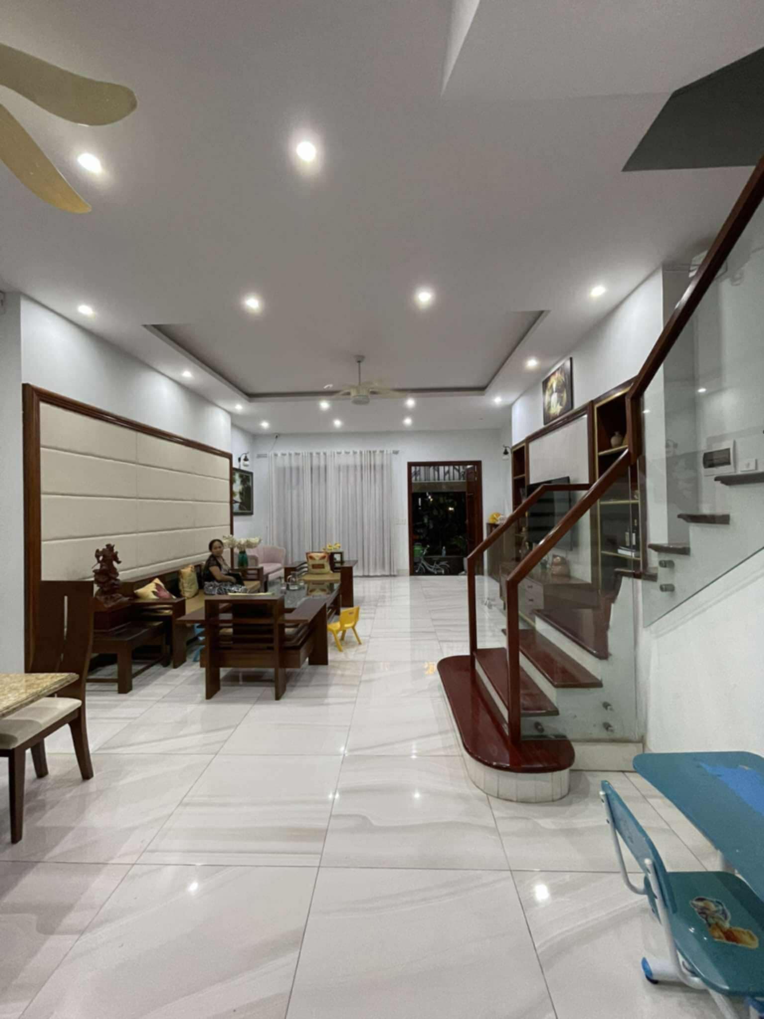 Nhà đất mặt phố, Nam Từ Liêm, Hà Nội - 90m² giá 21 tỷ