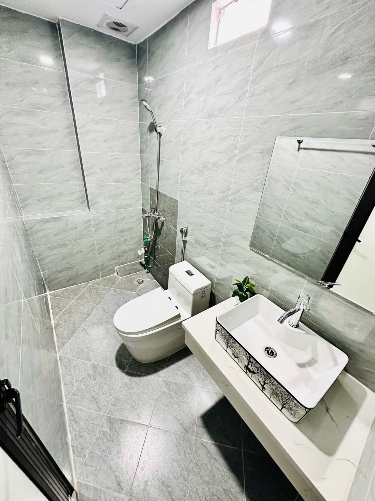 Nhà đất mặt phố, Hoàng Mai, Hà Nội - 43m² giá 10.2 tỷ