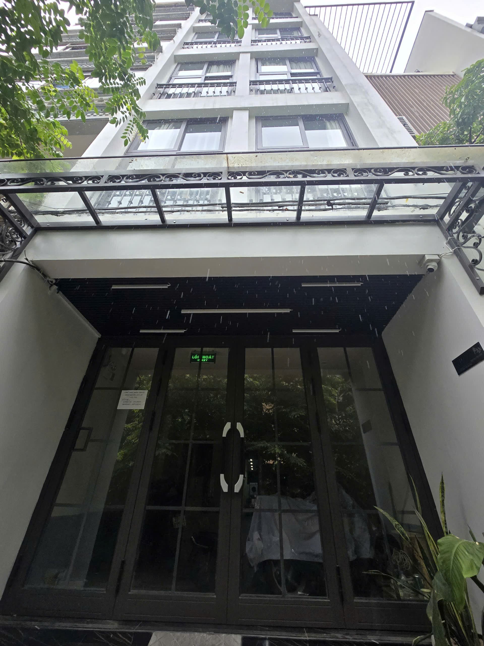 Nhà đất mặt phố, Cầu Giấy, Hà Nội - 65m² giá 24.5 tỷ