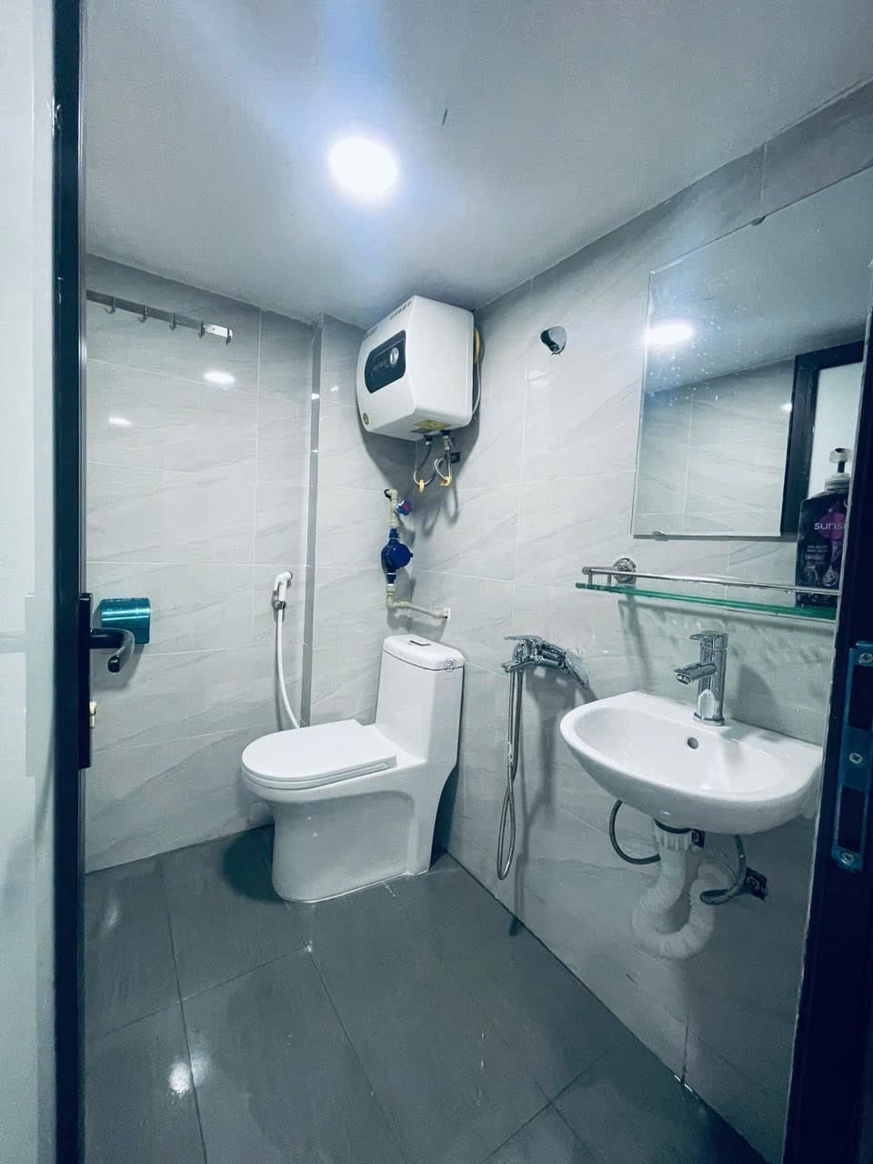 Nhà đất mặt phố, Nam Từ Liêm, Hà Nội - 60m² giá 15.5 tỷ