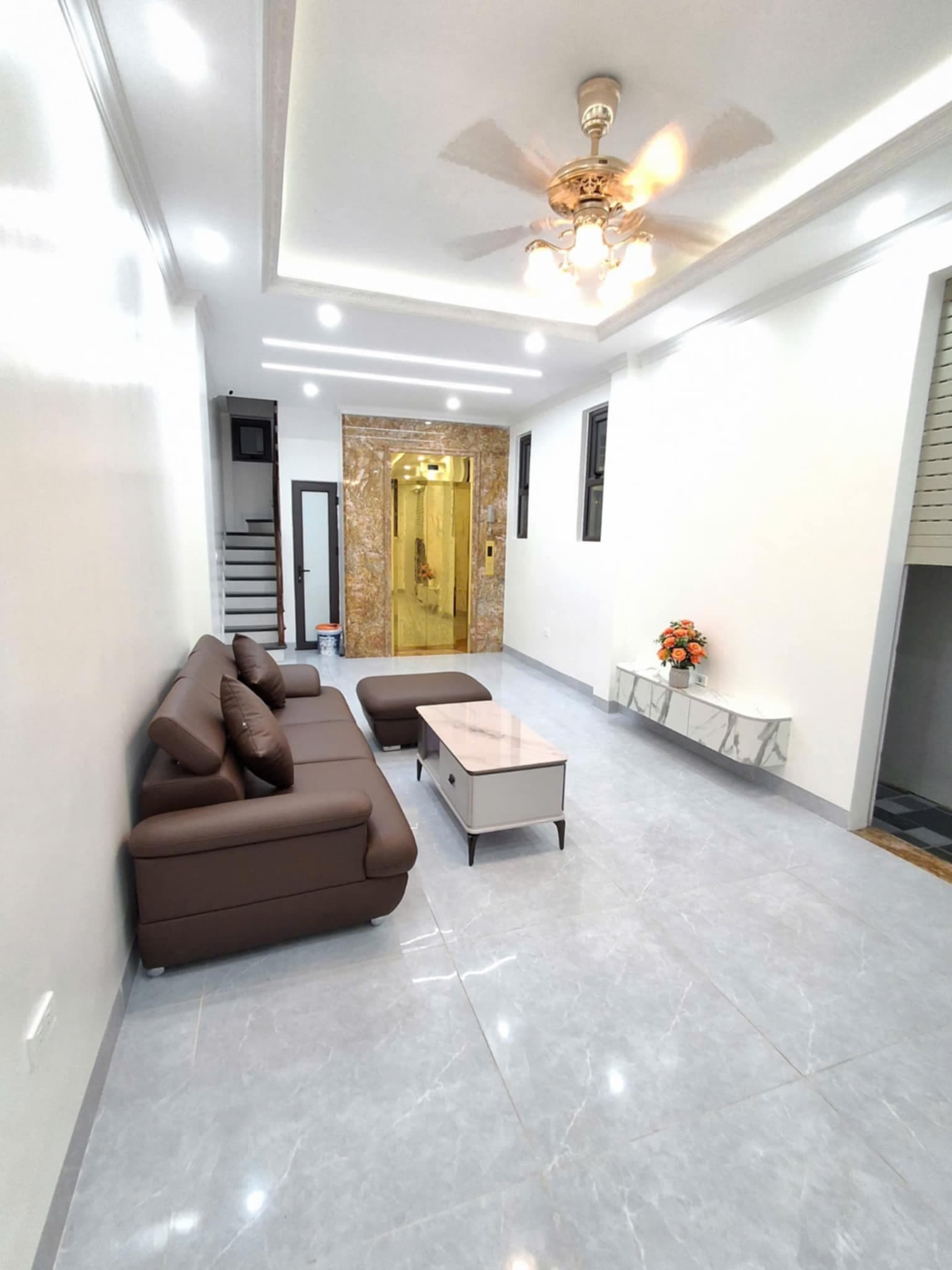Nhà đất mặt phố, Hà Đông, Hà Nội - 32m² giá 10.8 tỷ
