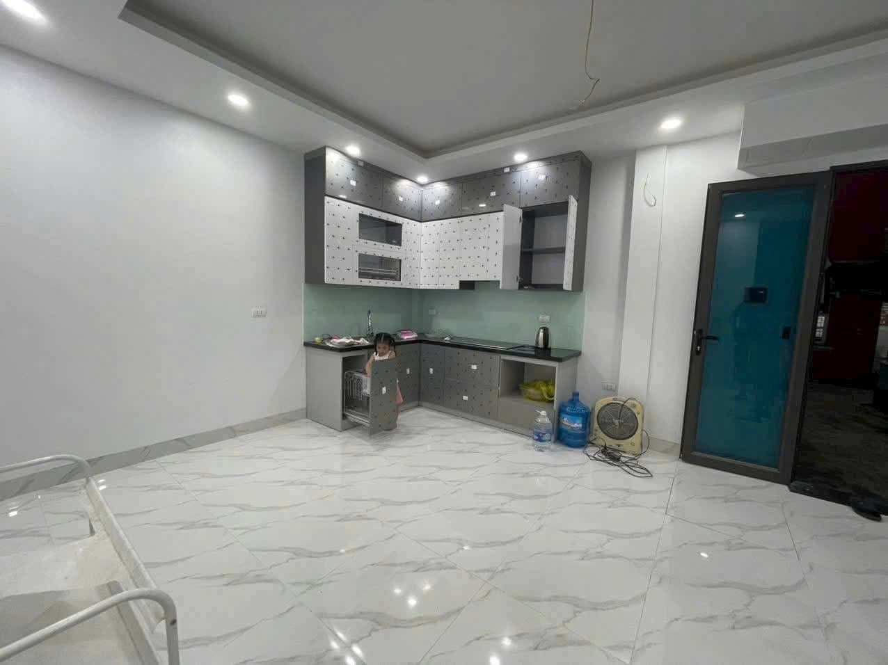 Nhà đất mặt phố, Hoàng Mai, Hà Nội - 44m² giá 8.3 tỷ