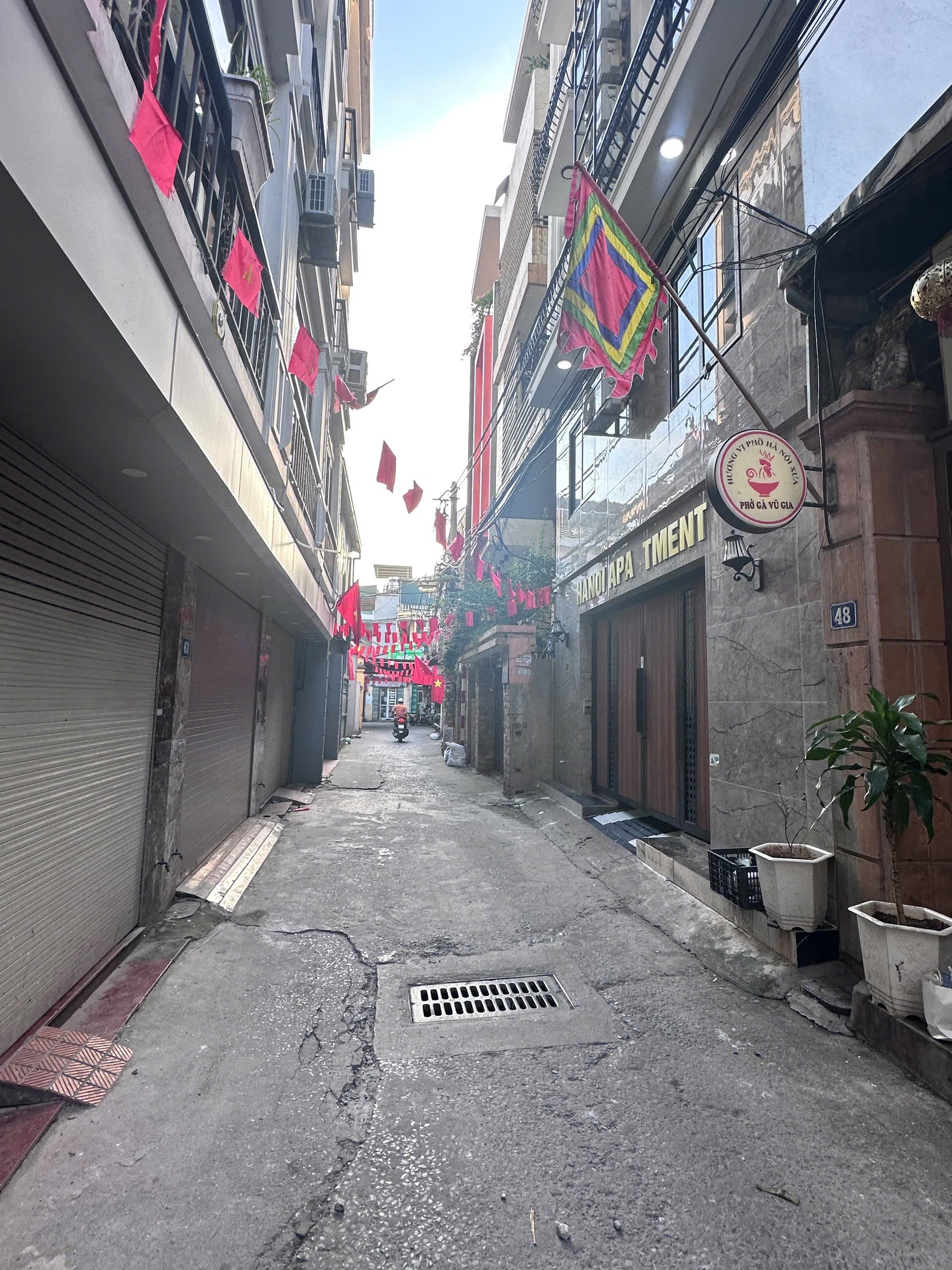 Nhà đất mặt phố, Hoàng Mai, Hà Nội - 47m² giá 11 tỷ