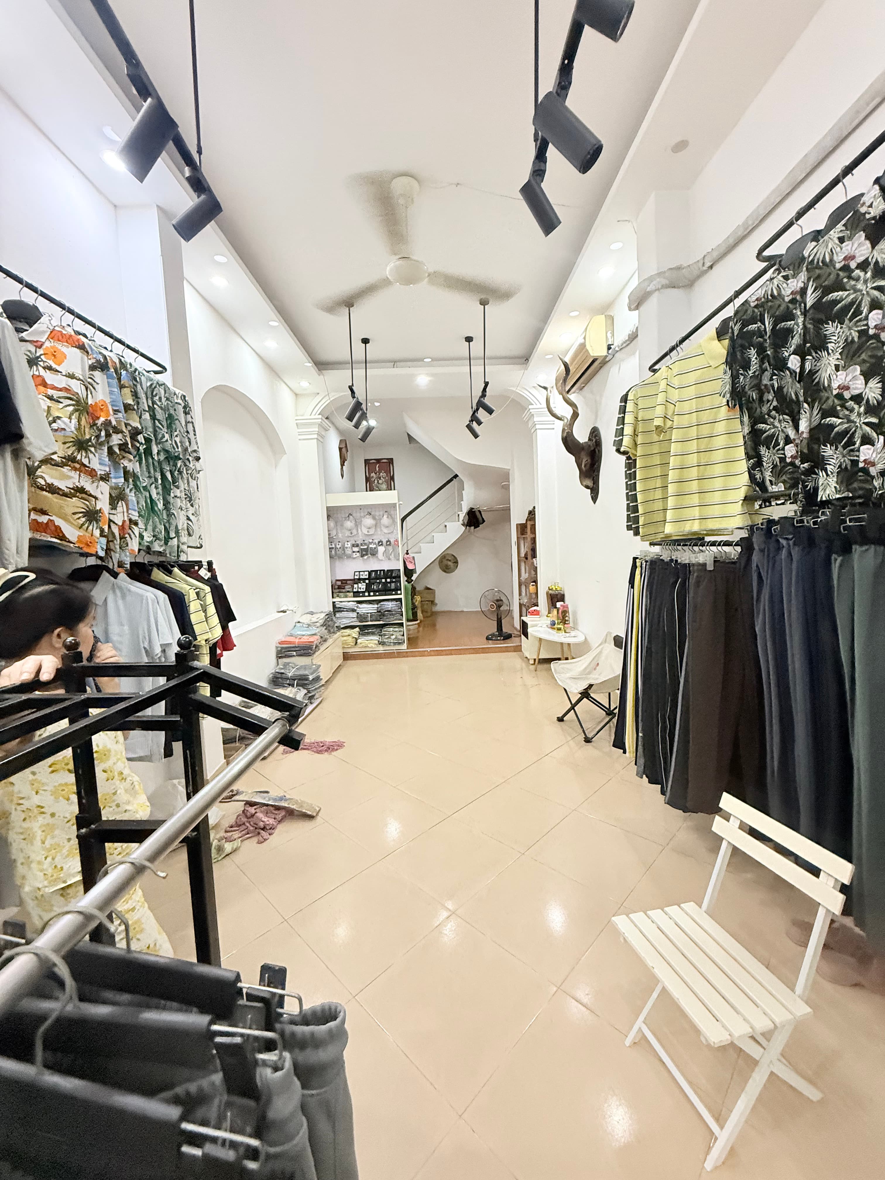 Nhà đất mặt phố, Đống Đa, Hà Nội - 33m² giá 23.5 tỷ