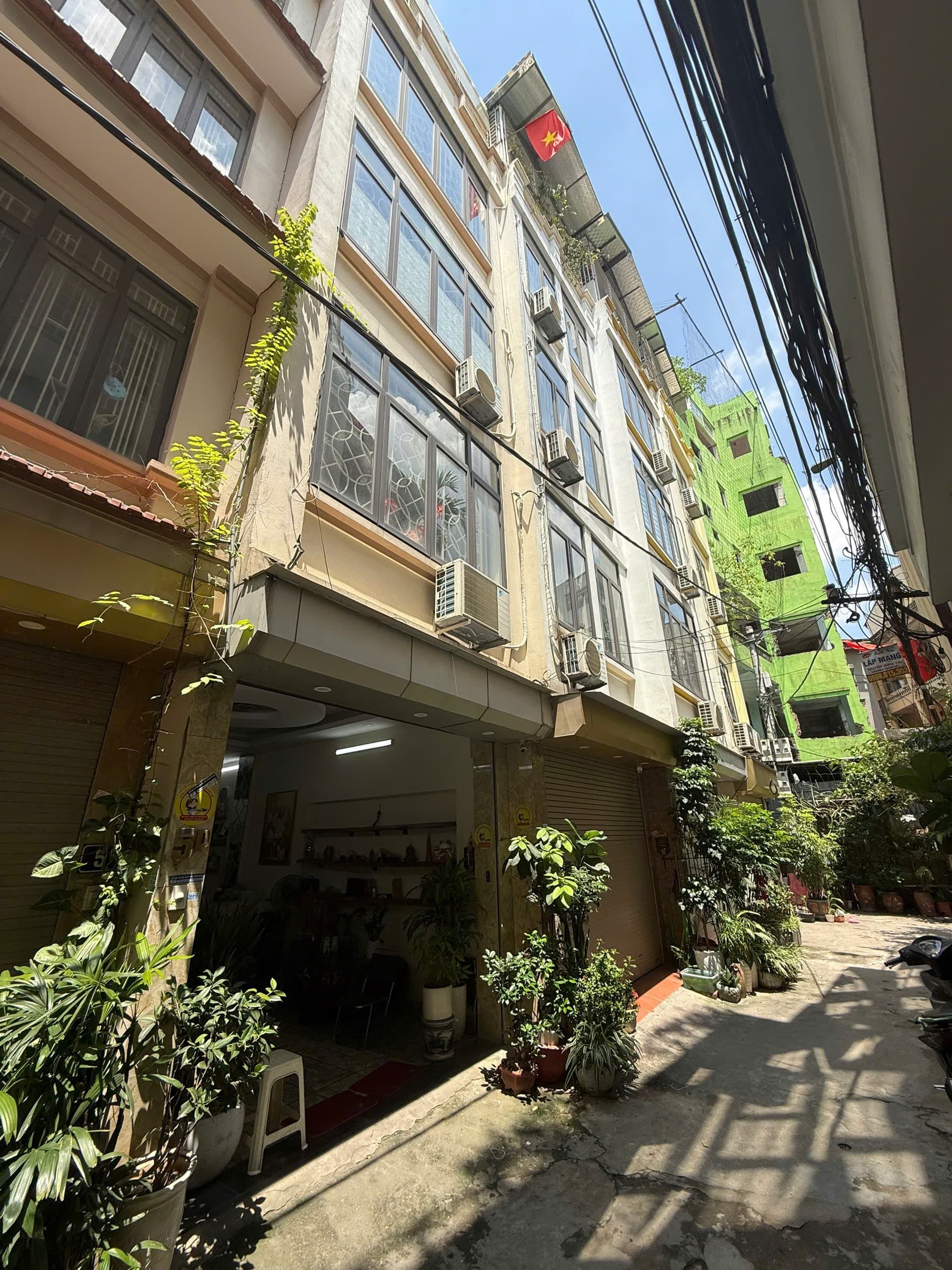 Nhà đất mặt phố, Long Biên, Hà Nội - 36m² giá 13.8 tỷ