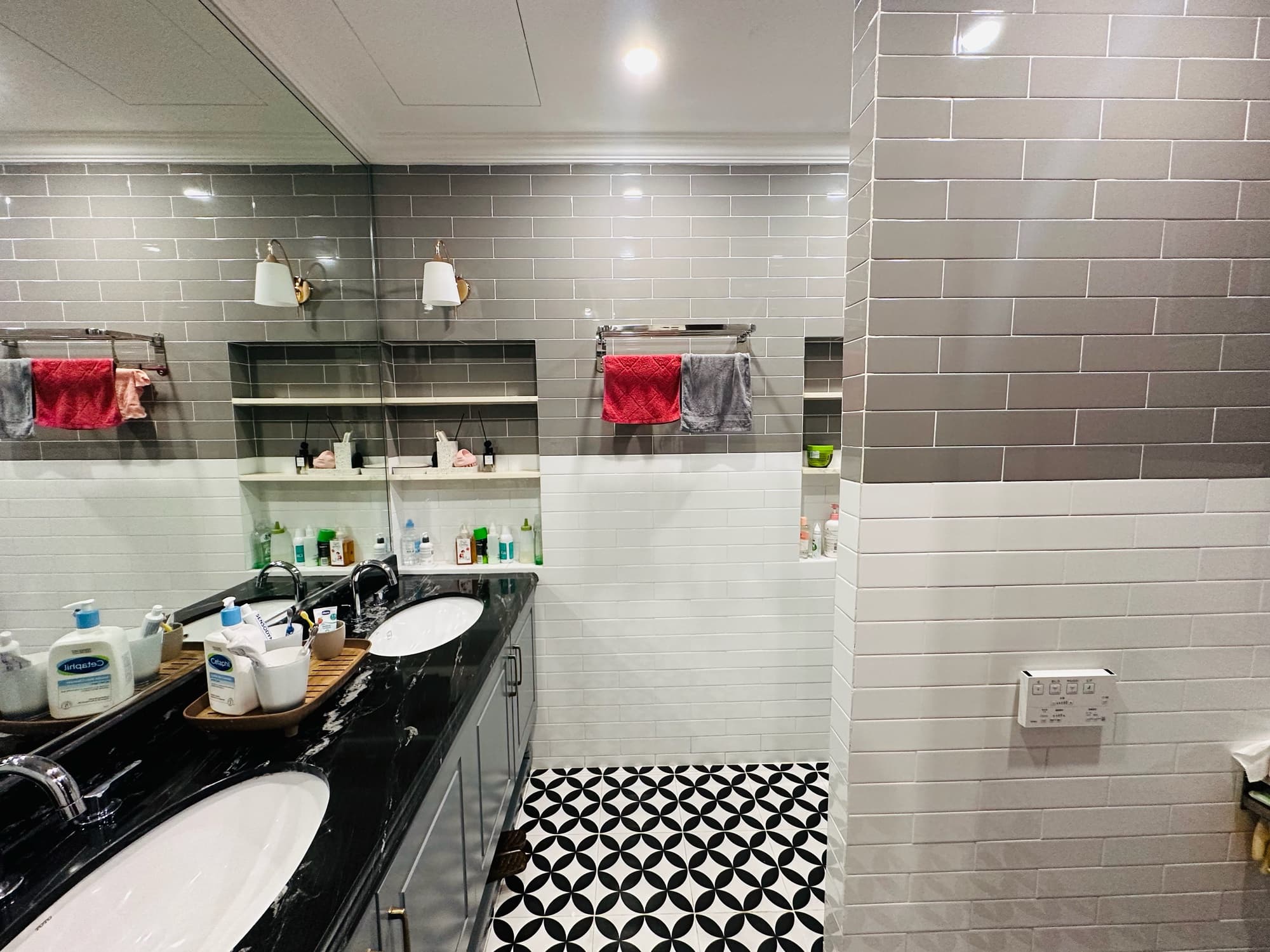 Nhà đất mặt phố, Hà Đông, Hà Nội - 83m² giá 27.9 tỷ