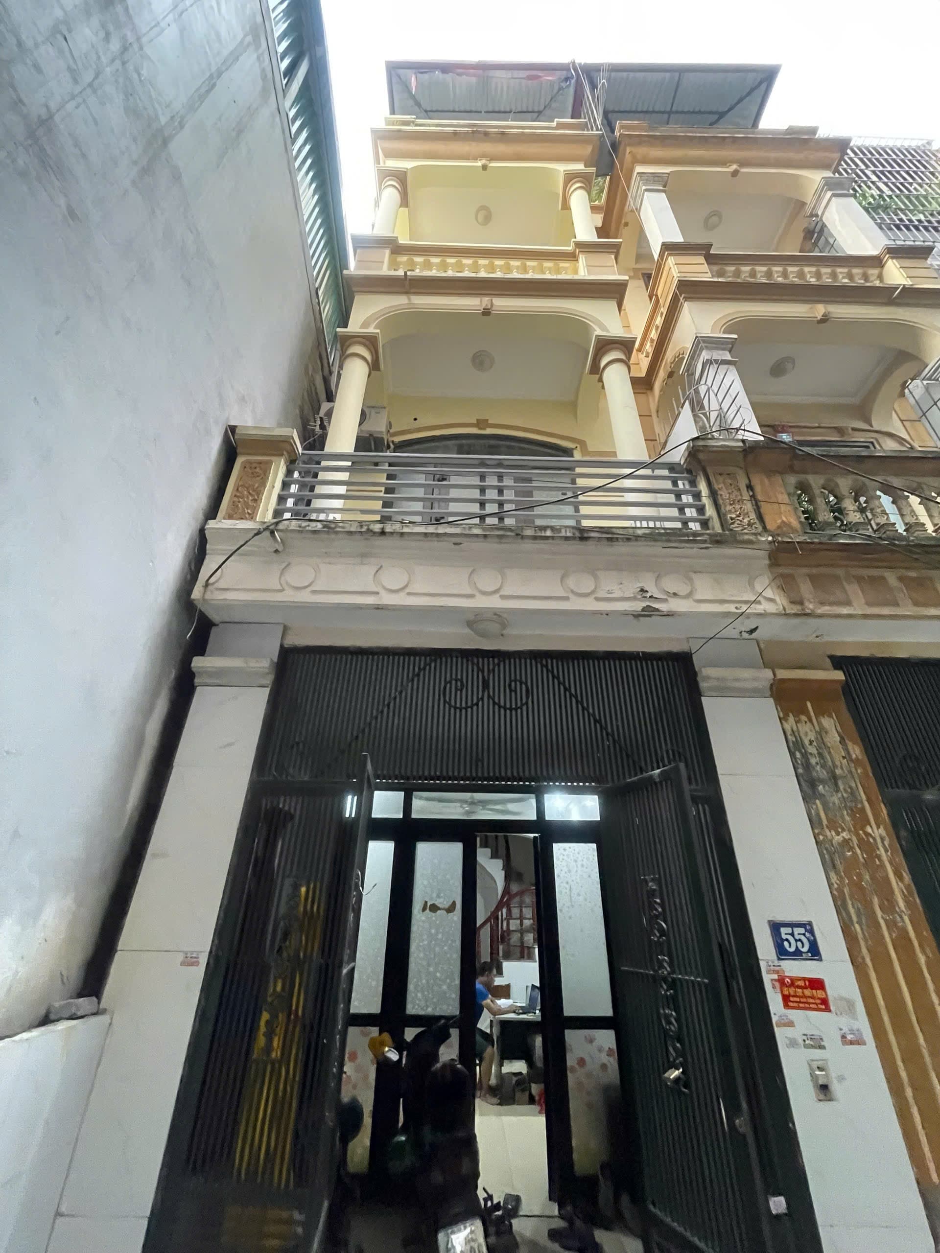 Nhà đất mặt phố, Hoàng Mai, Hà Nội - 43m² giá 12.9 tỷ