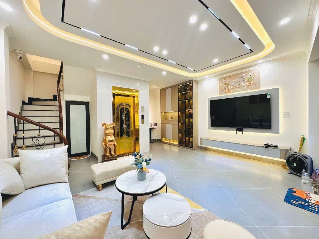 Nhà đất mặt phố, Đống Đa, Hà Nội - 40m² giá 14.95 tỷ