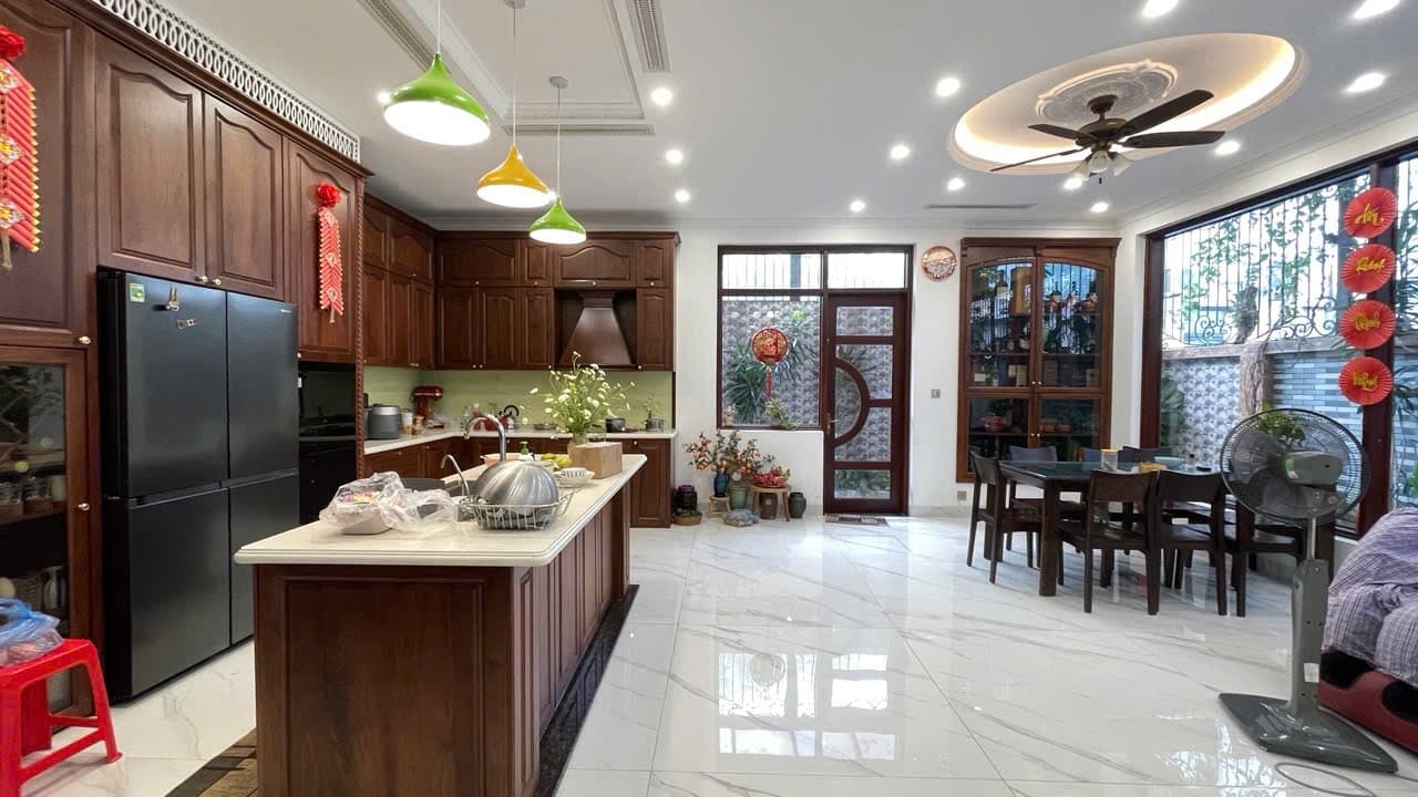 Nhà đất mặt phố, Hà Đông, Hà Nội - 180m² giá 39.5 tỷ
