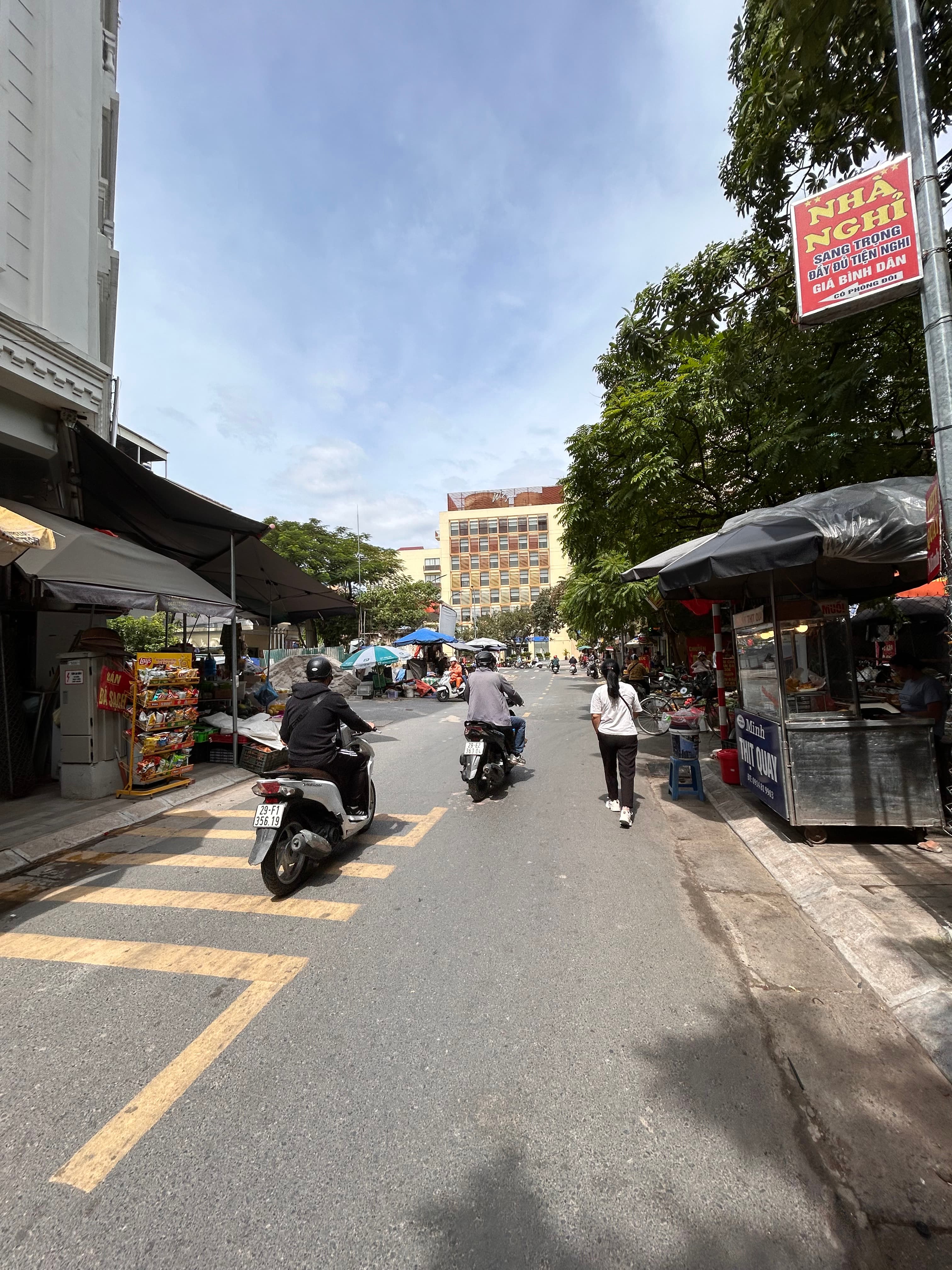 Nhà đất mặt phố, Tây Hồ, Hà Nội - 70m² giá 27 tỷ