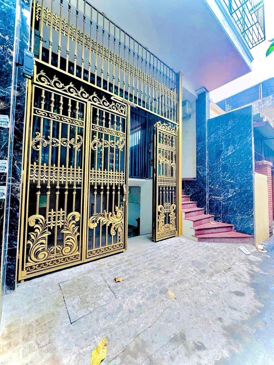 Nhà đất mặt phố, Tây Hồ, Hà Nội - 80m² giá 37 tỷ