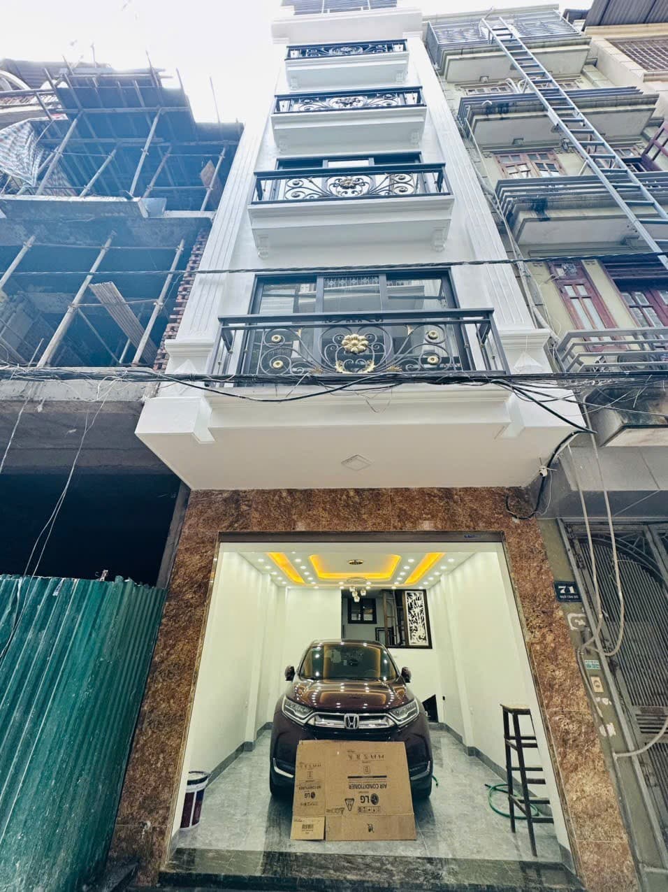 Nhà đất mặt phố, Cầu Giấy, Hà Nội - 31m² giá 17.5 tỷ