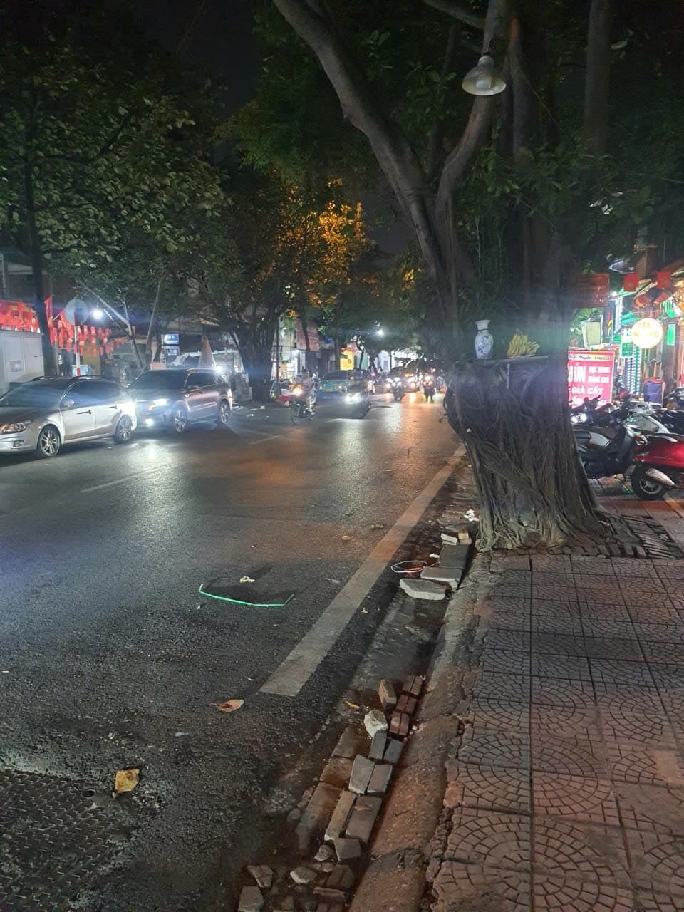 Nhà đất mặt phố, Long Biên, Hà Nội - 74m² giá 21.5 tỷ