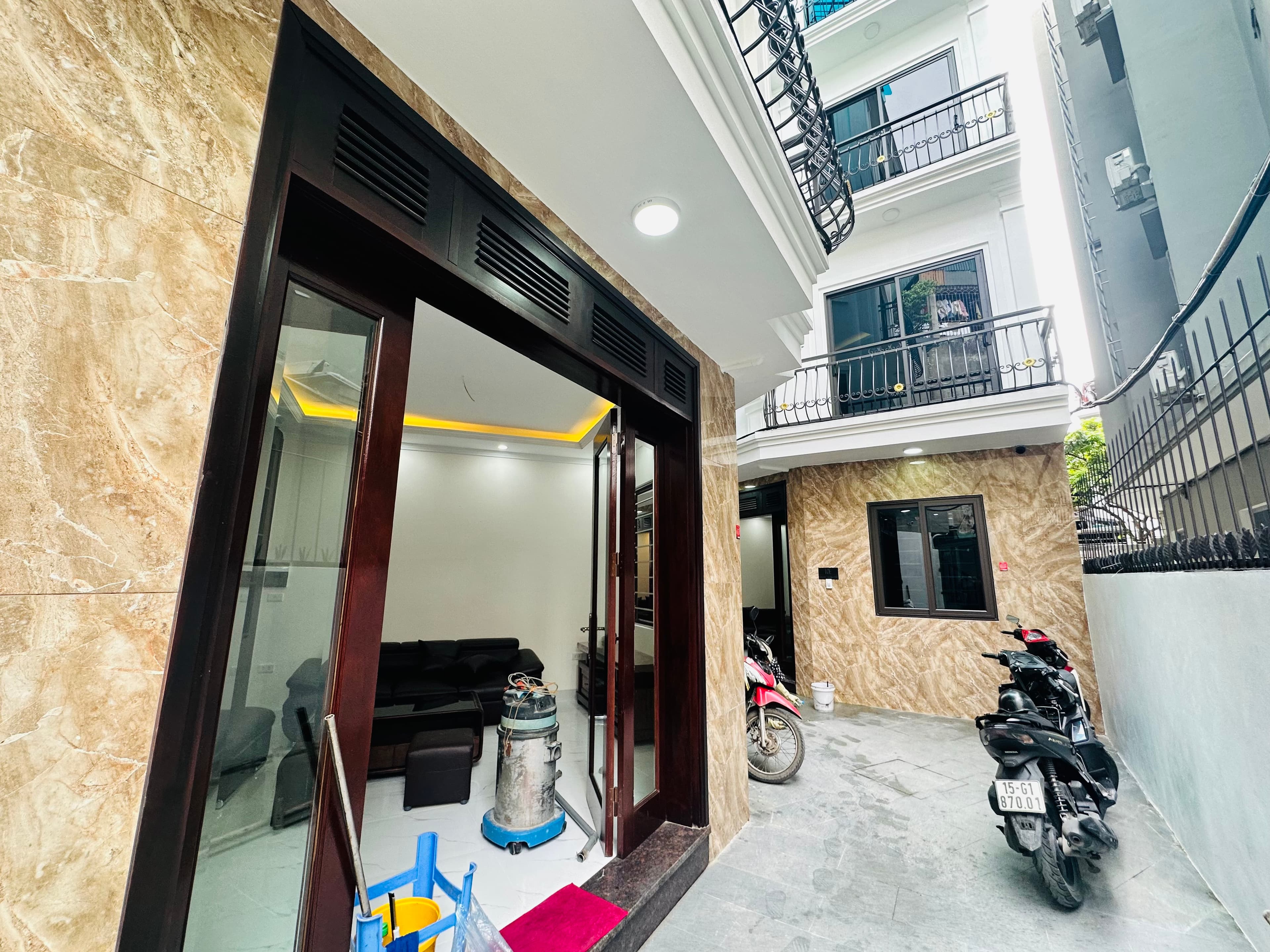 Nhà đất mặt phố, Hà Đông, Hà Nội - 34m² giá 10.15 tỷ
