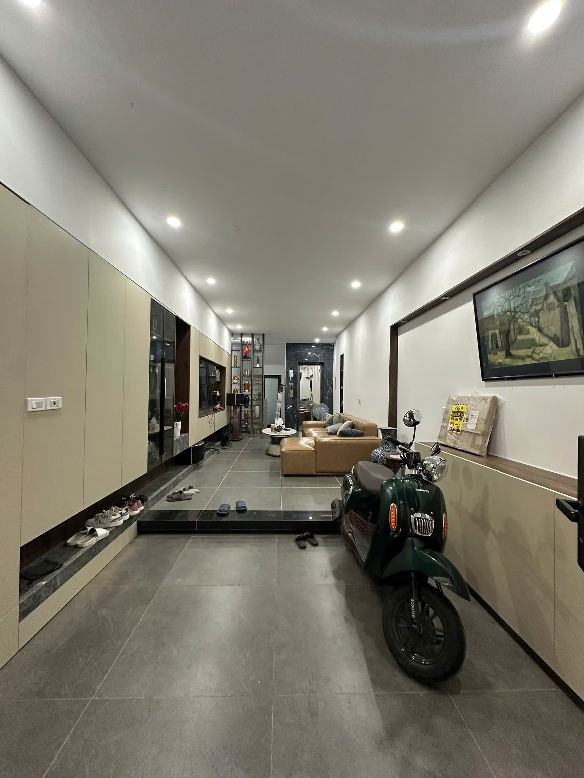 Nhà đất mặt phố, Tây Hồ, Hà Nội - 46m² giá 13.5 tỷ