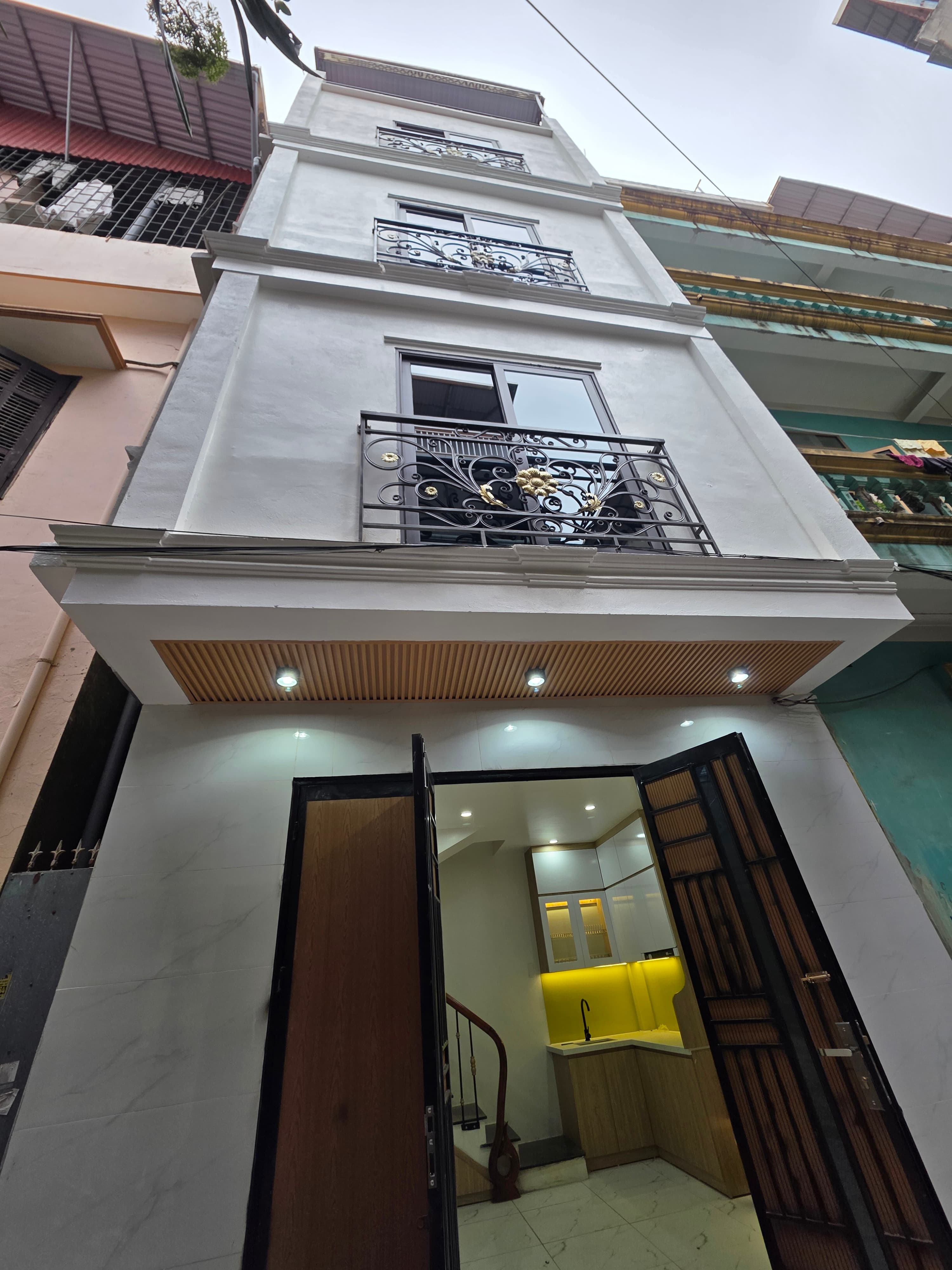 Nhà đất mặt phố, Hà Đông, Hà Nội - 16m² giá 5.8 tỷ