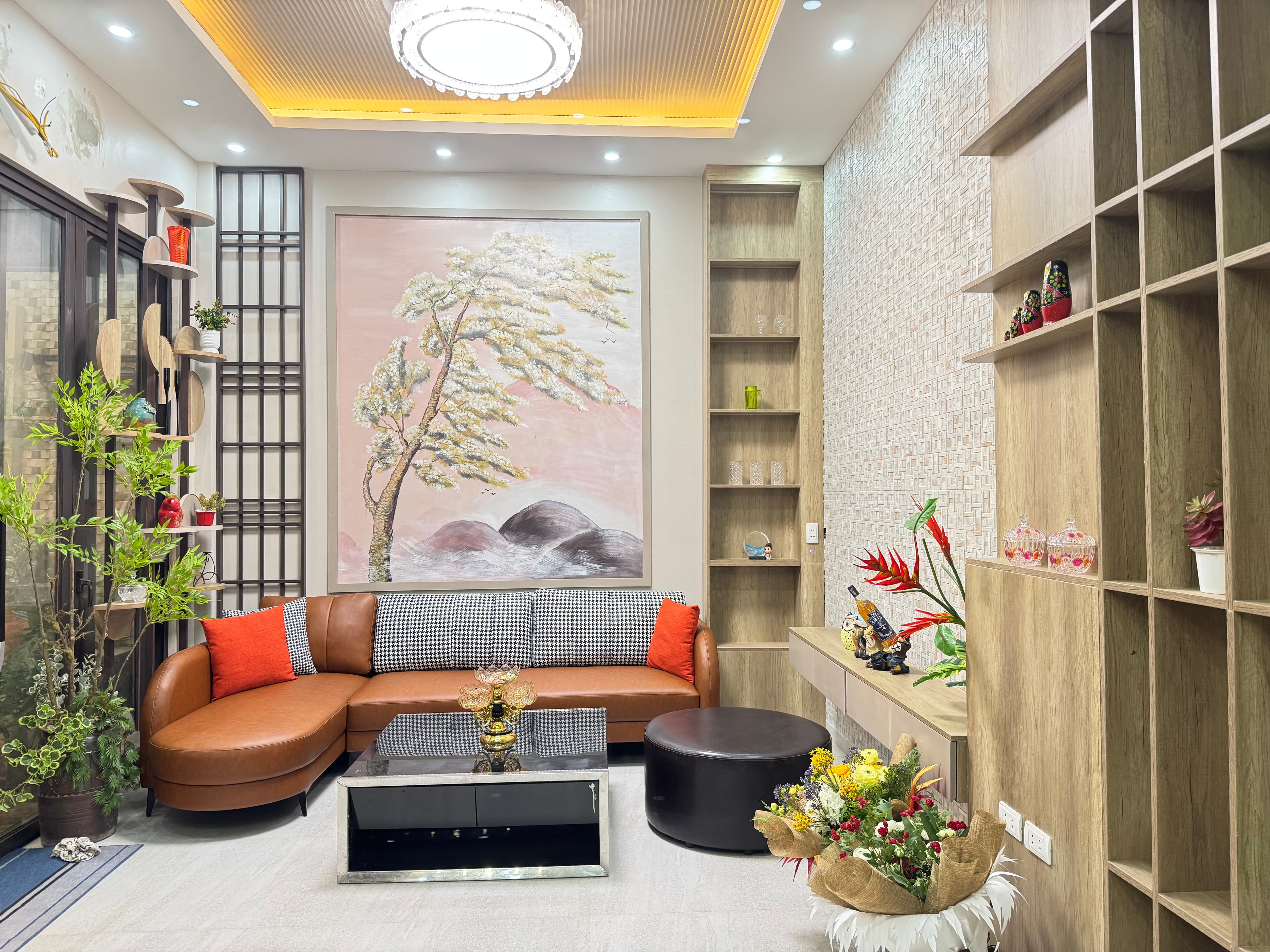 Nhà đất mặt phố, Long Biên, Hà Nội - 51m² giá 11.9 tỷ