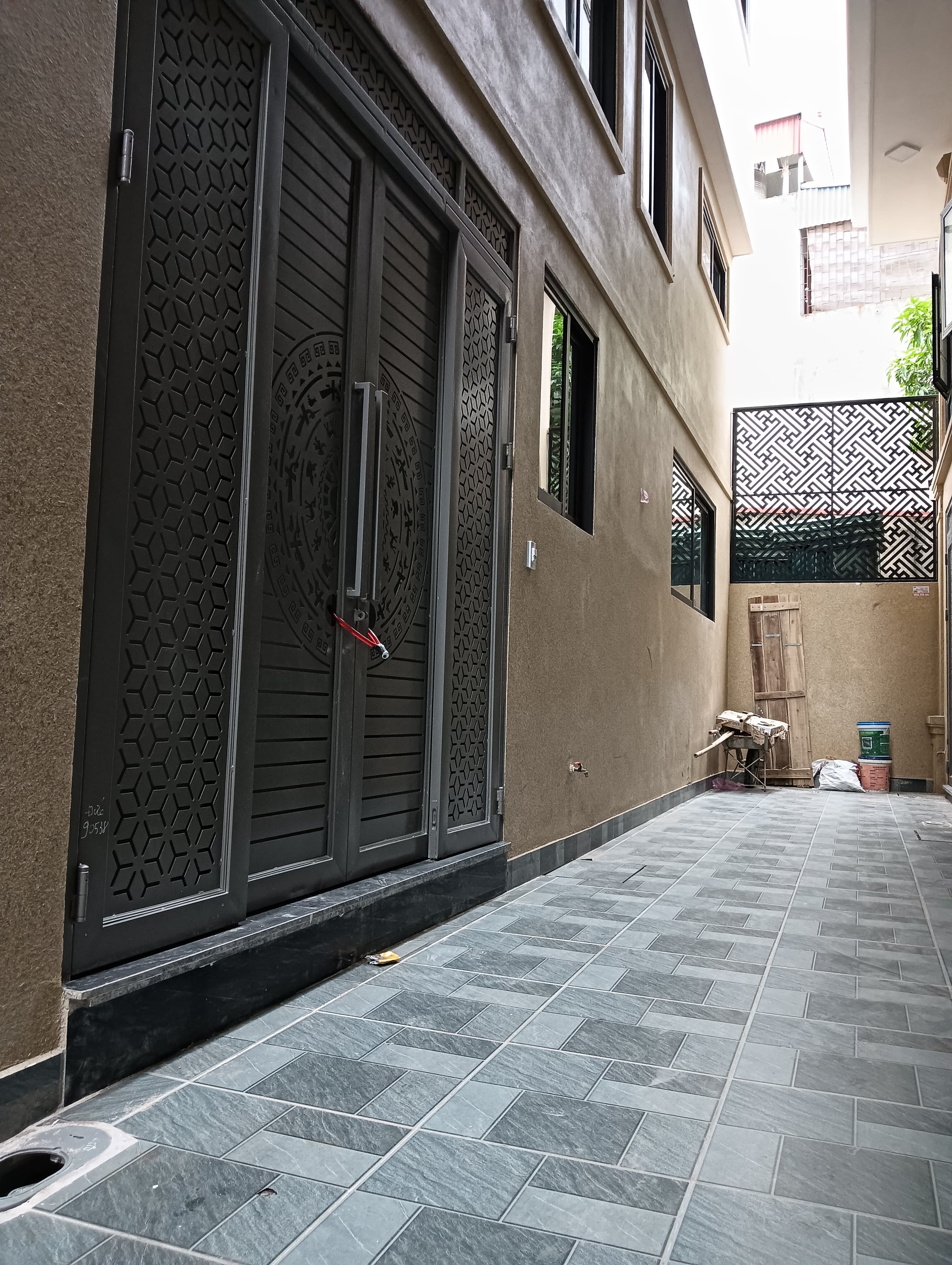 Nhà đất mặt phố, Long Biên, Hà Nội - 33m² giá 9.1 tỷ
