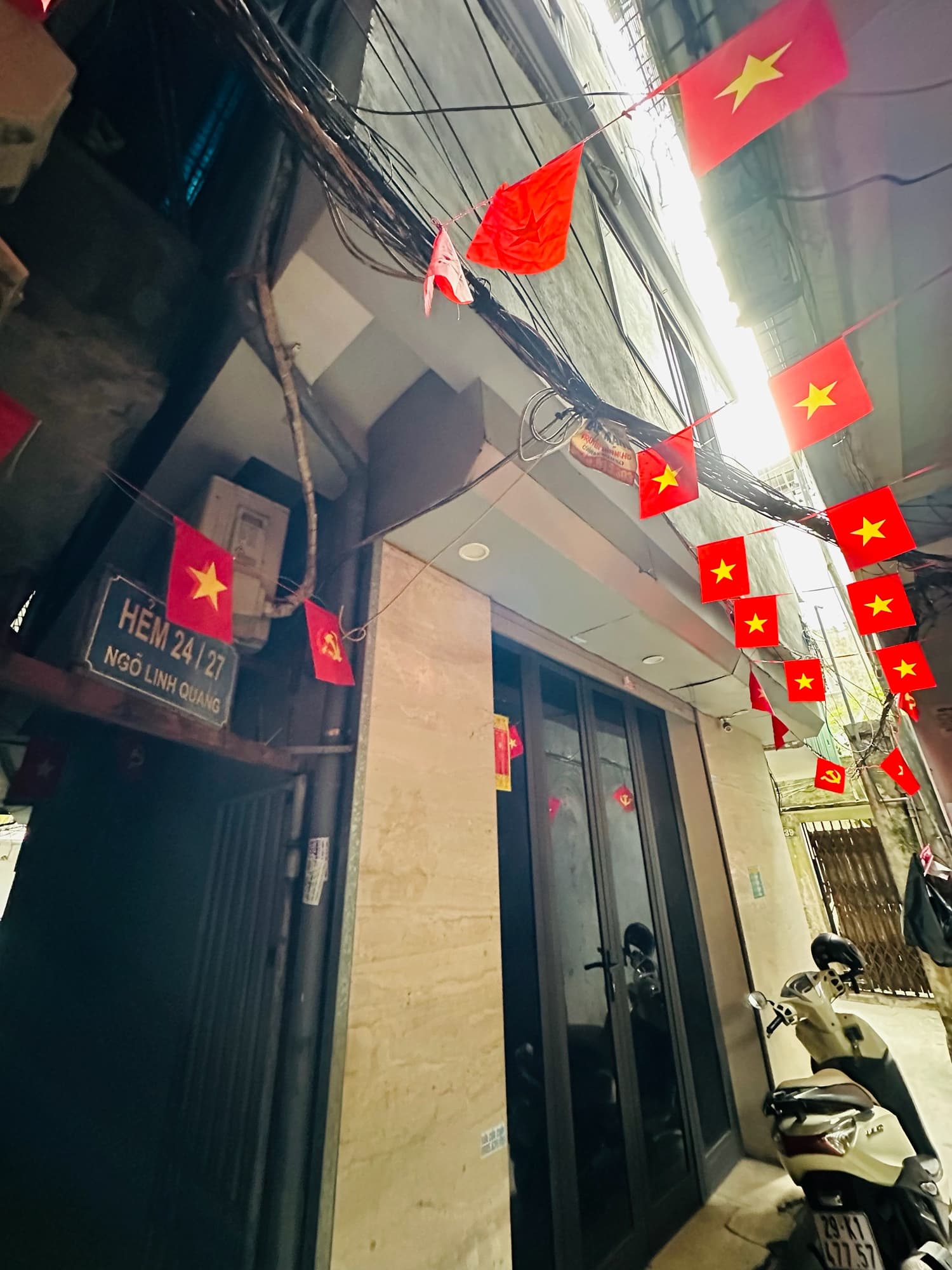 Nhà đất mặt phố, Đống Đa, Hà Nội - 39m² giá 12.2 tỷ