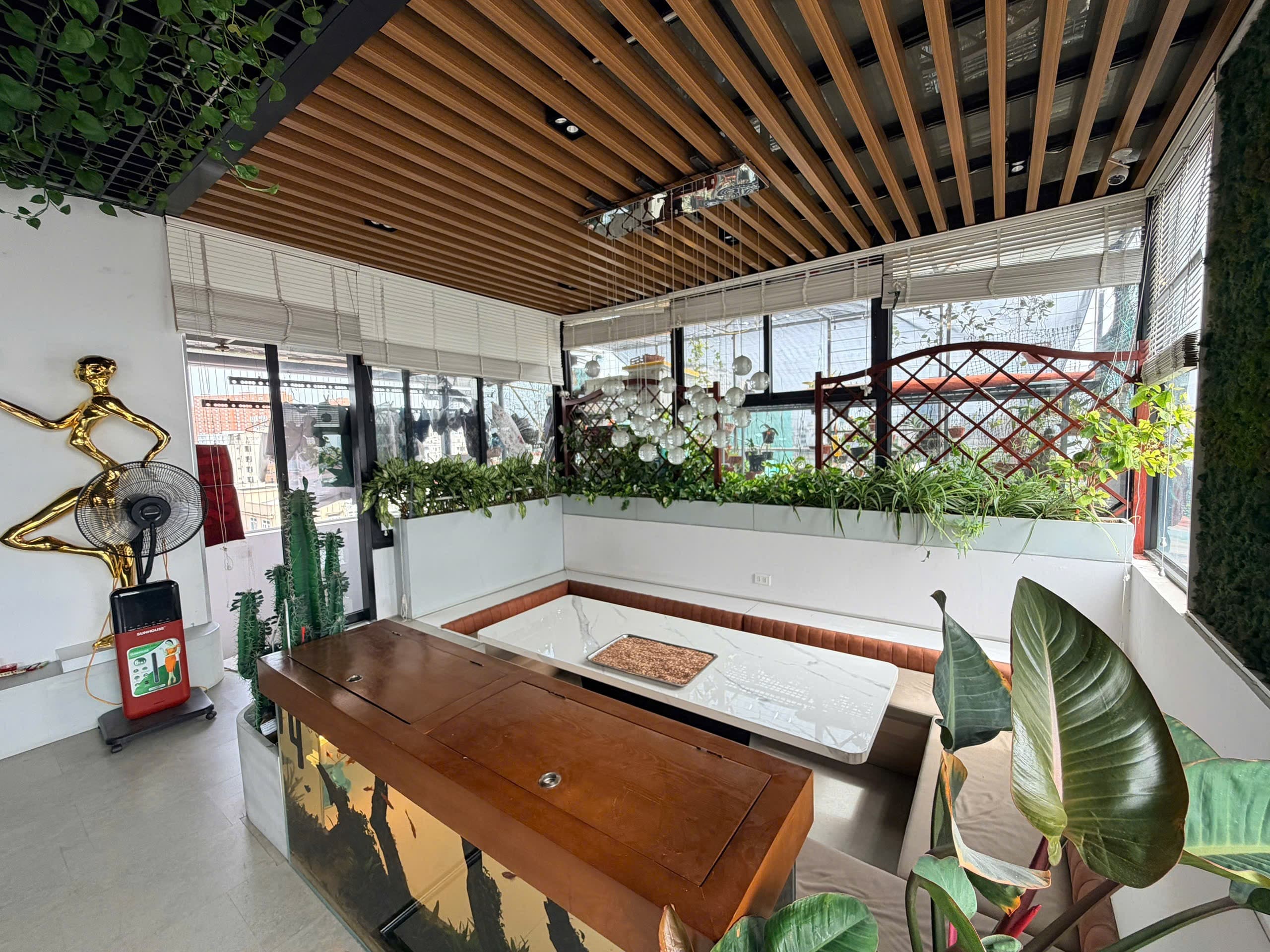 Nhà đất mặt phố, Cầu Giấy, Hà Nội - 75m² giá 64.8 tỷ