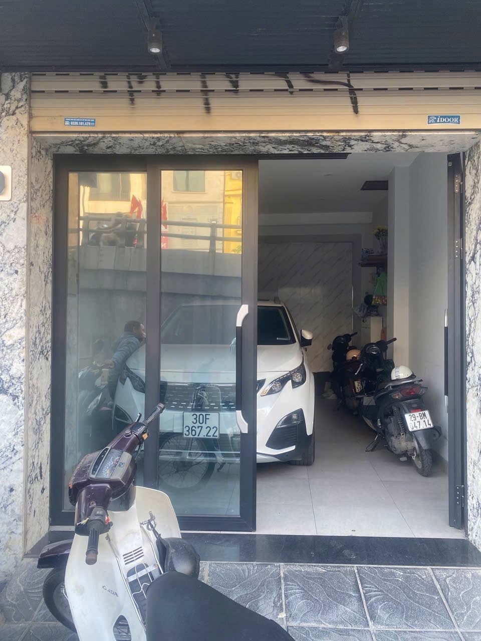 Nhà đất mặt phố, Tây Hồ, Hà Nội - 28m² giá 26 tỷ