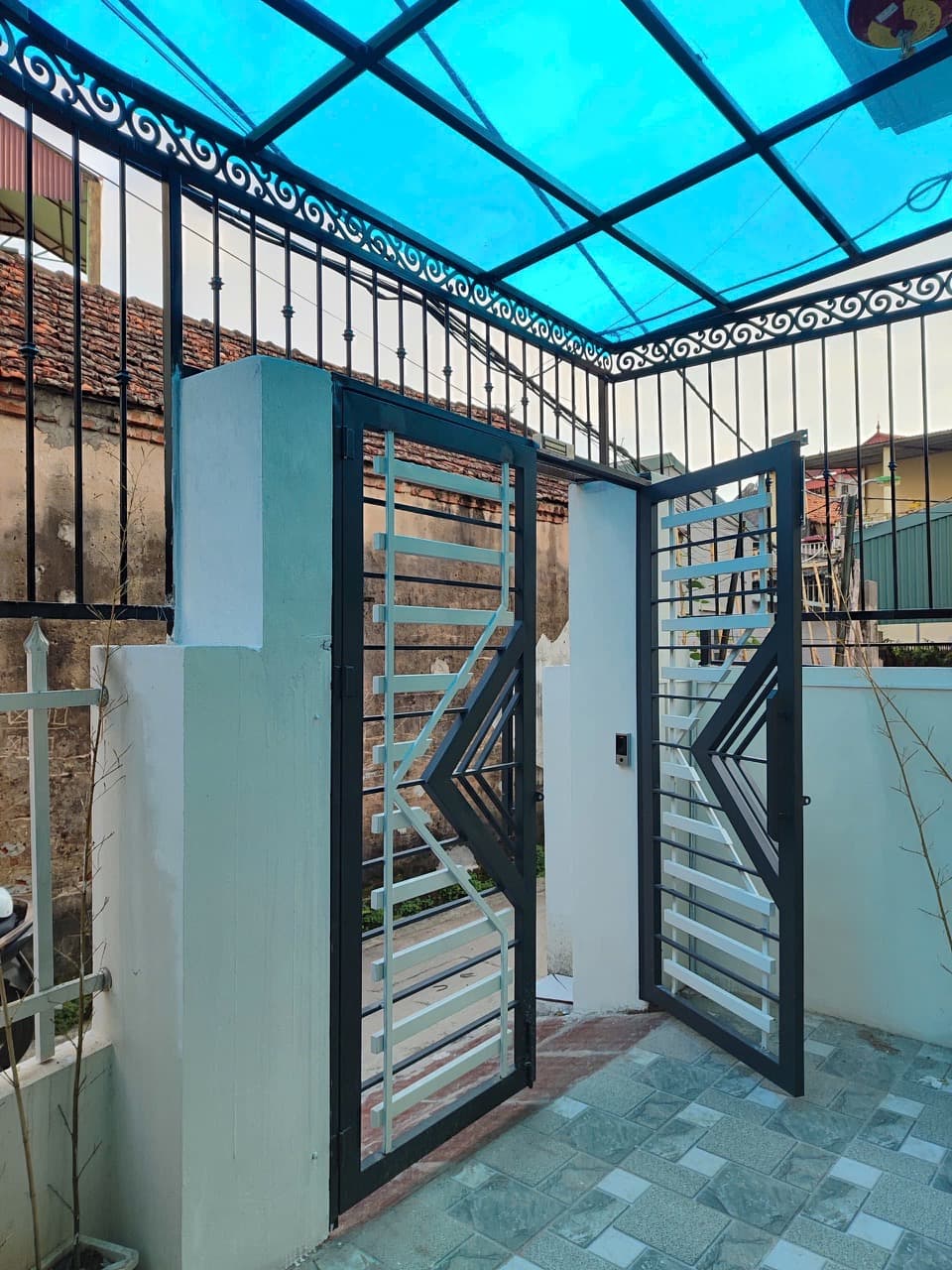 Nhà đất mặt phố Thanh Trì, Hà Nội - 62m² giá 9.35 tỷ