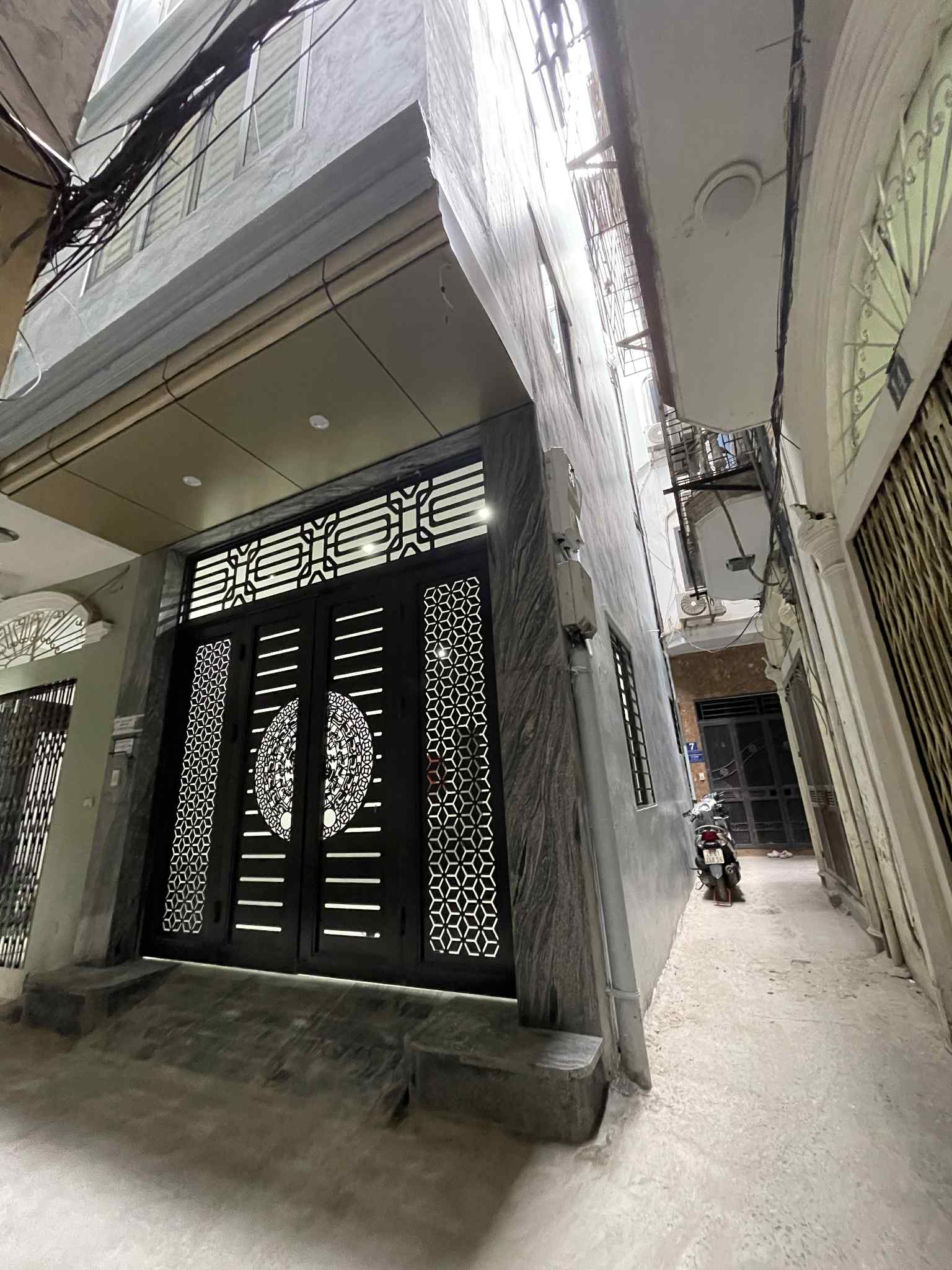 Nhà đất mặt phố, Đống Đa, Hà Nội - 35.5m² giá 11.8 tỷ