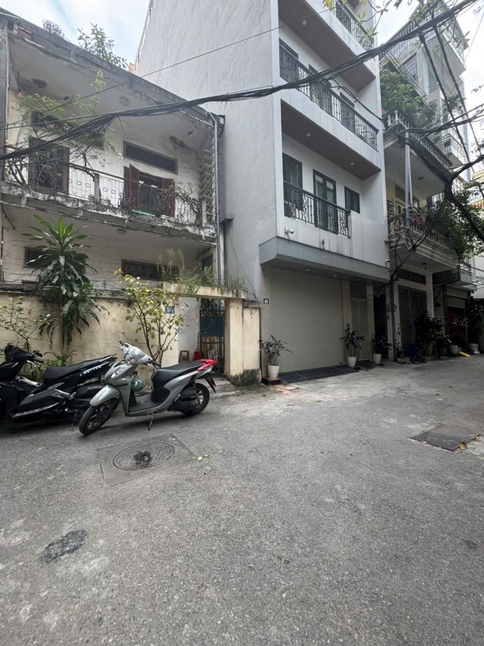 Nhà đất mặt phố, Cầu Giấy, Hà Nội - 105m² giá 52.5 tỷ