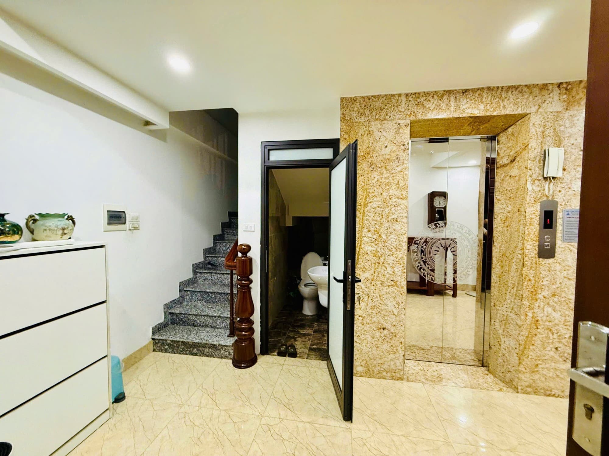 Nhà đất mặt phố, Thanh Xuân, Hà Nội - 44m² giá 21.5 tỷ