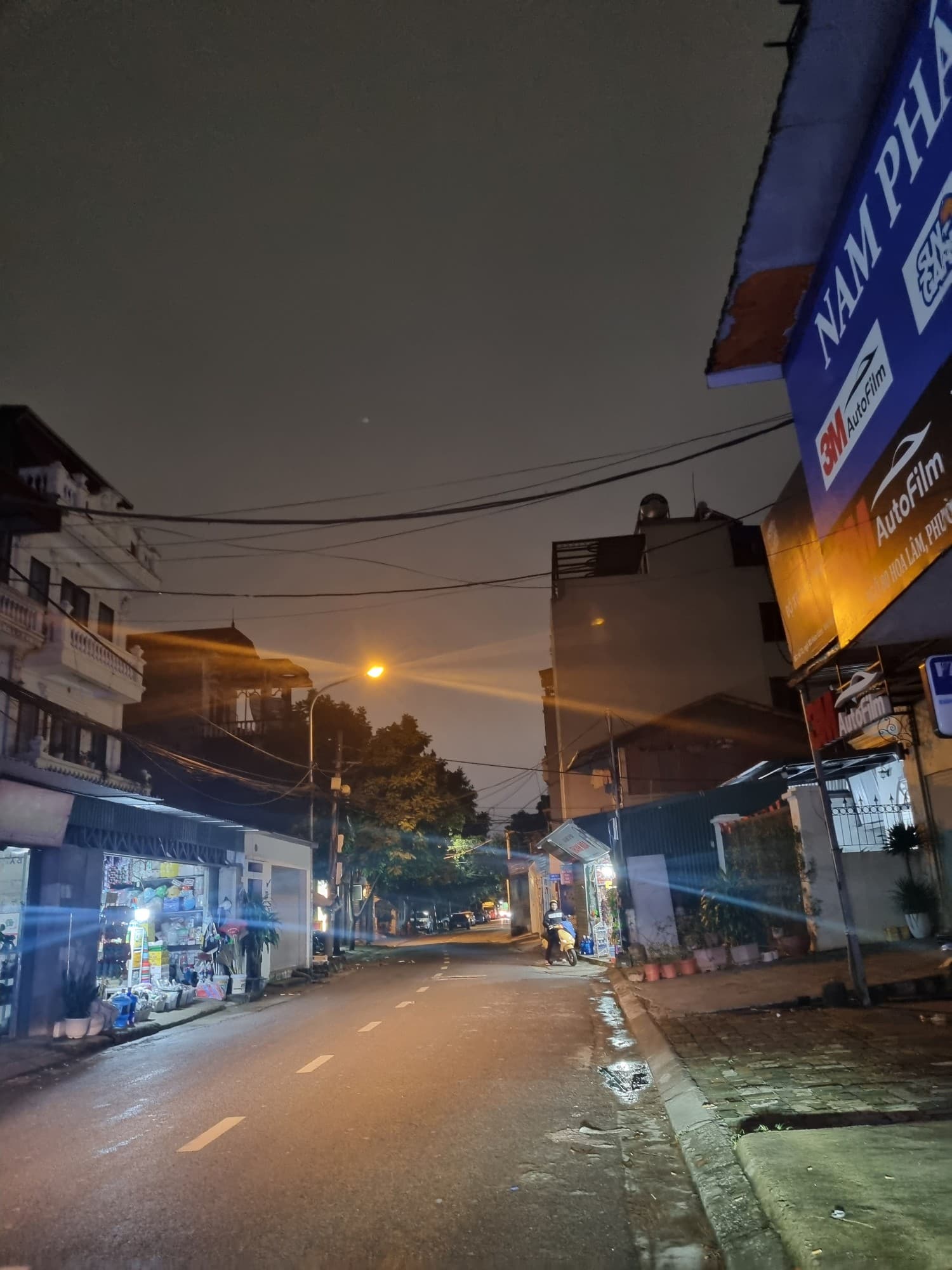 Nhà đất mặt phố, Long Biên, Hà Nội - 47m² giá 16.3 tỷ