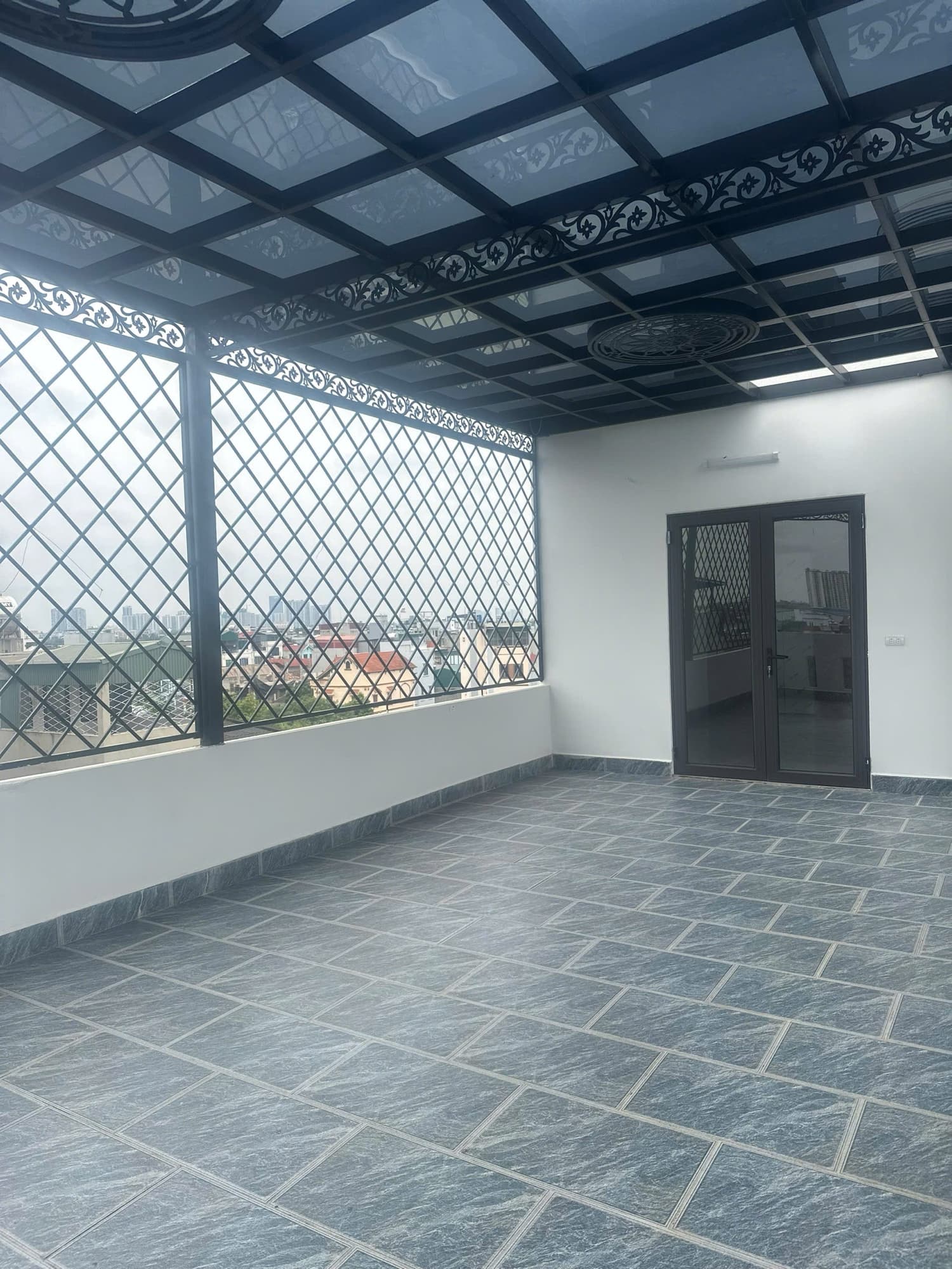 Nhà đất mặt phố, Long Biên, Hà Nội - 55.5m² giá 20 tỷ